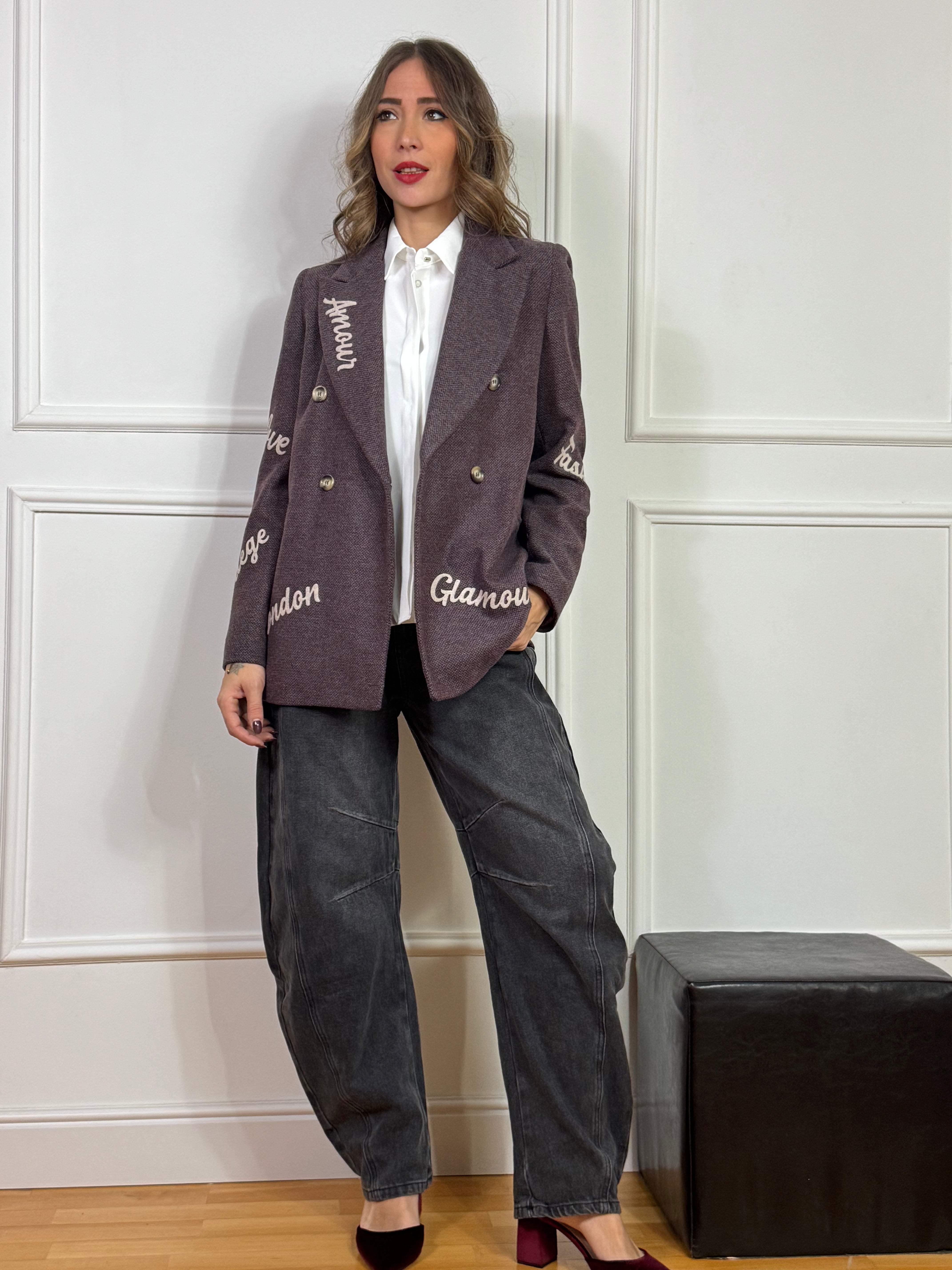 Giacca blazer doppiopetto Susy Mix con applicazioni scritte