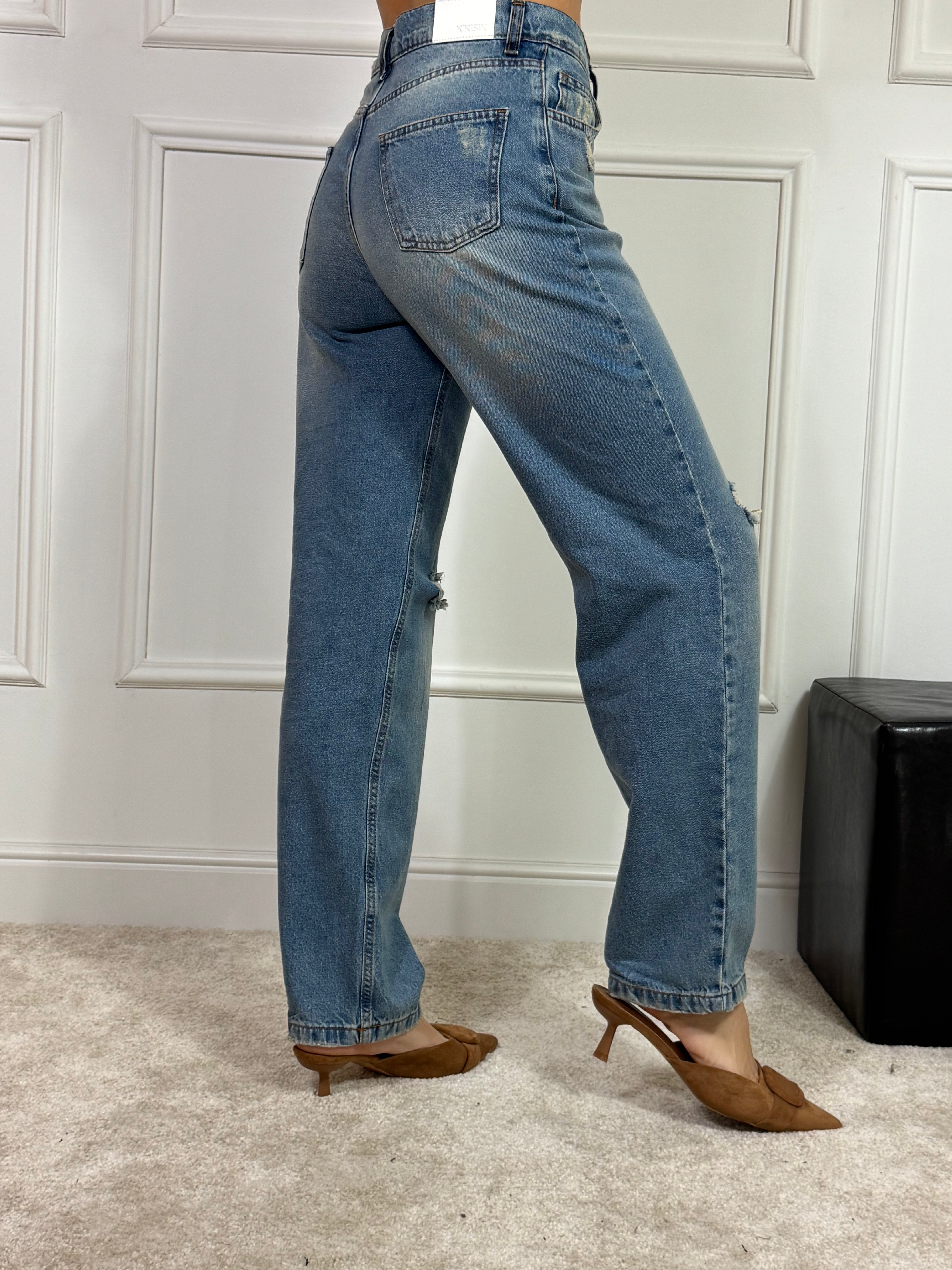 Jeans Kikisix dritto con baffi e rotture