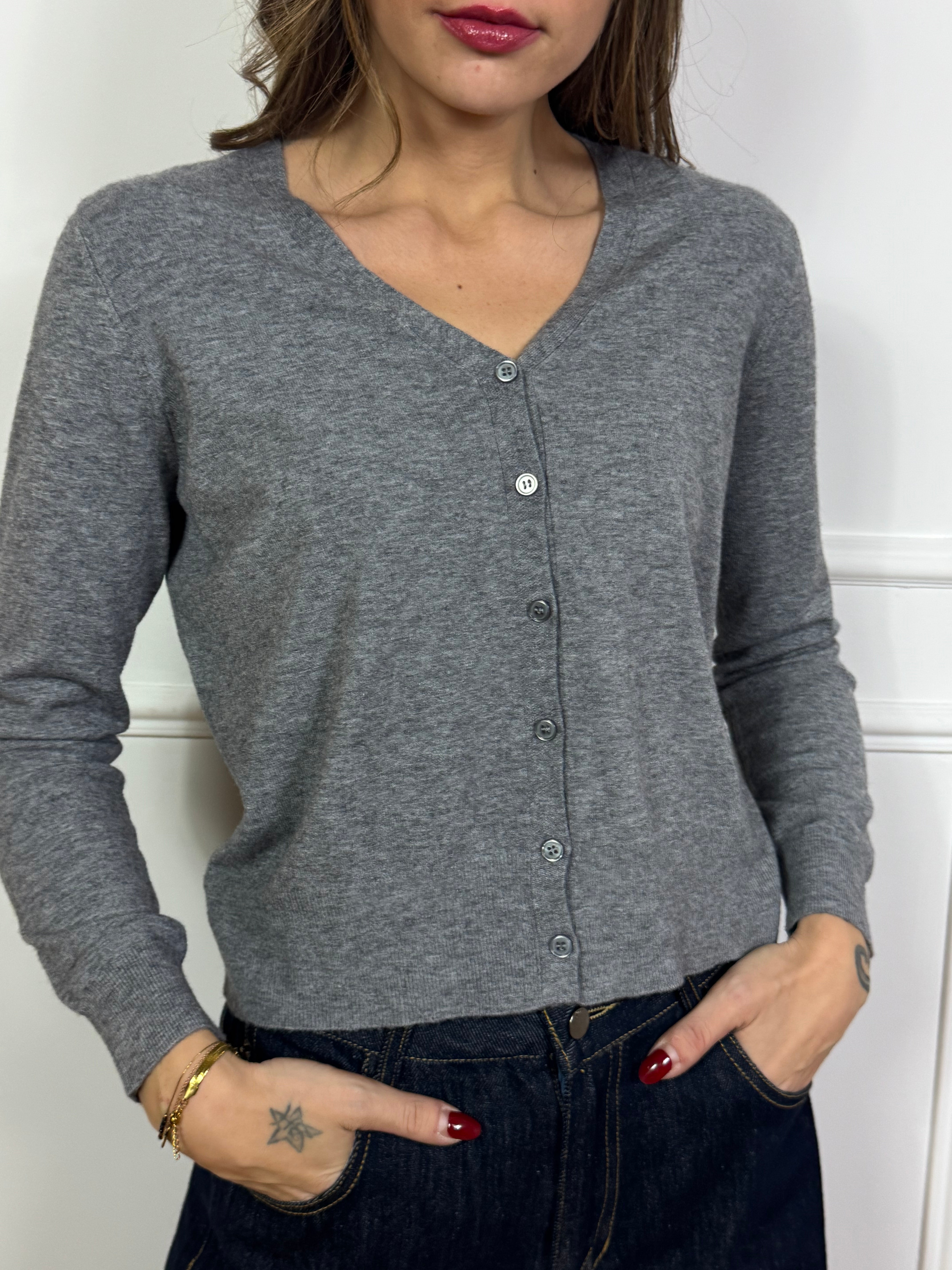 Cardigan con bottoncini Kikisix basico