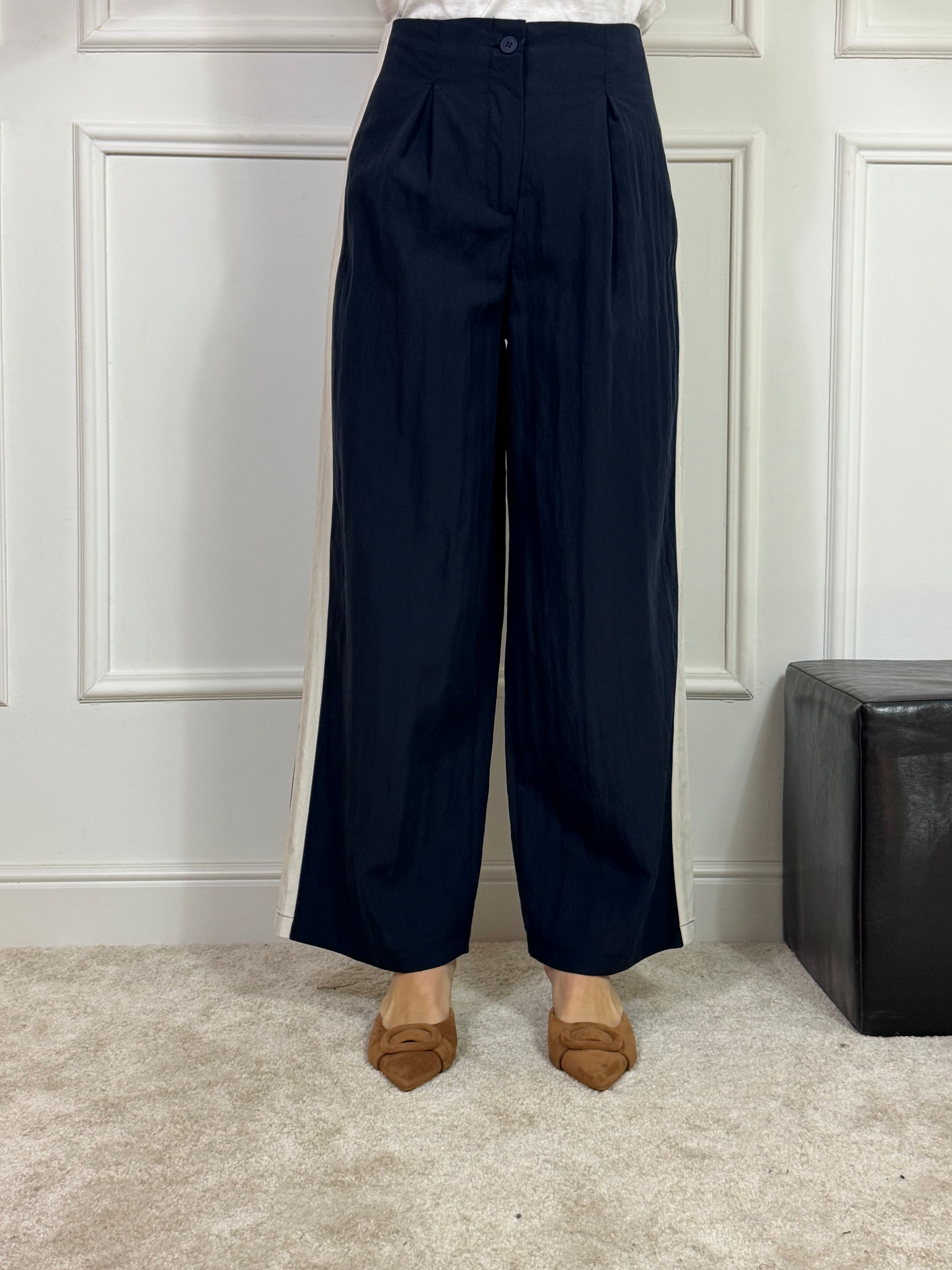 Pantalone leggero in misto lyocell Kikisix cropped bicolore