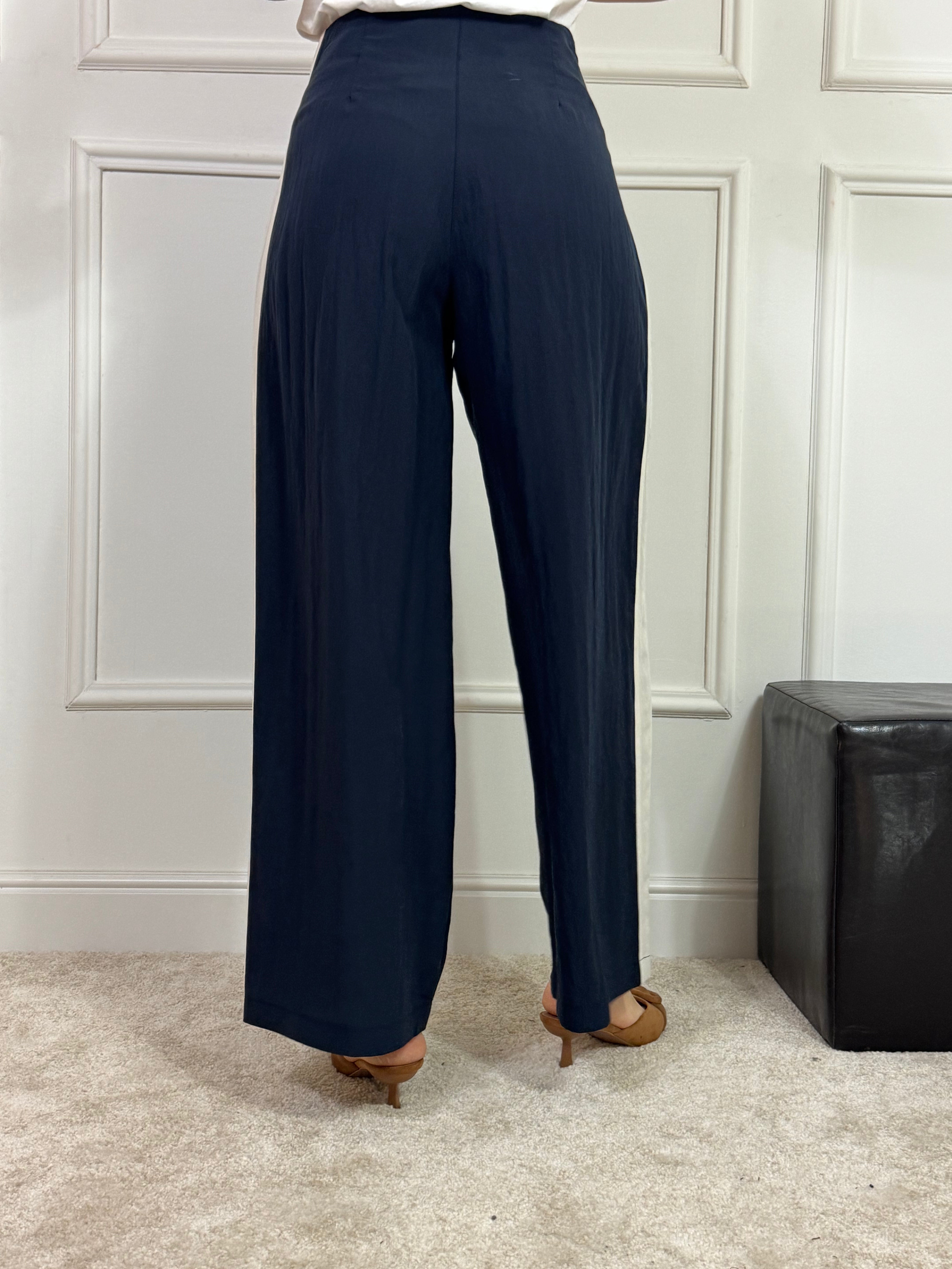 Pantalone leggero in misto lyocell Kikisix cropped bicolore