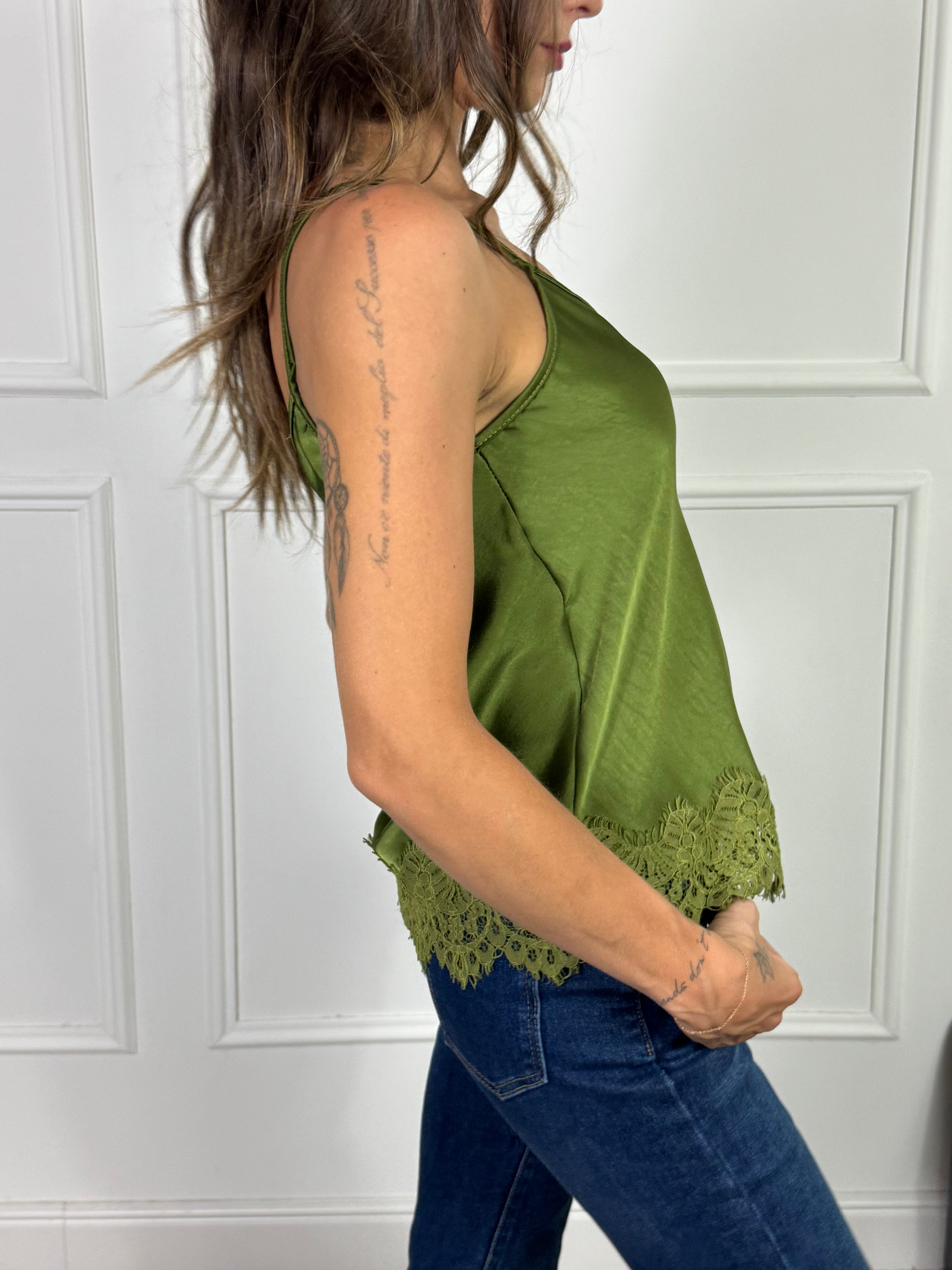 Top in RASO con SPALLINI Victoria ILMH BORDO PIZZO