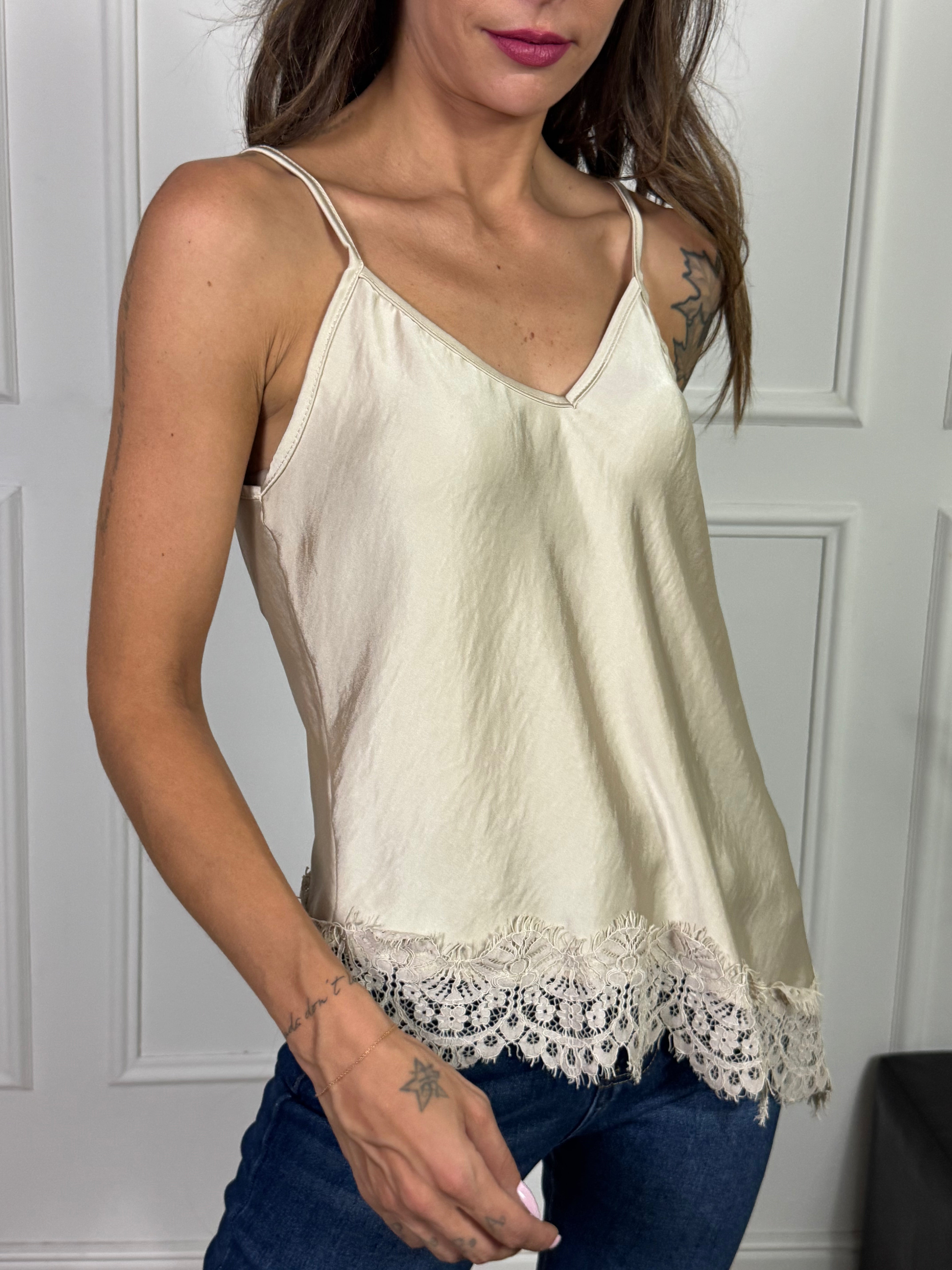Top in RASO con SPALLINI Victoria ILMH BORDO PIZZO