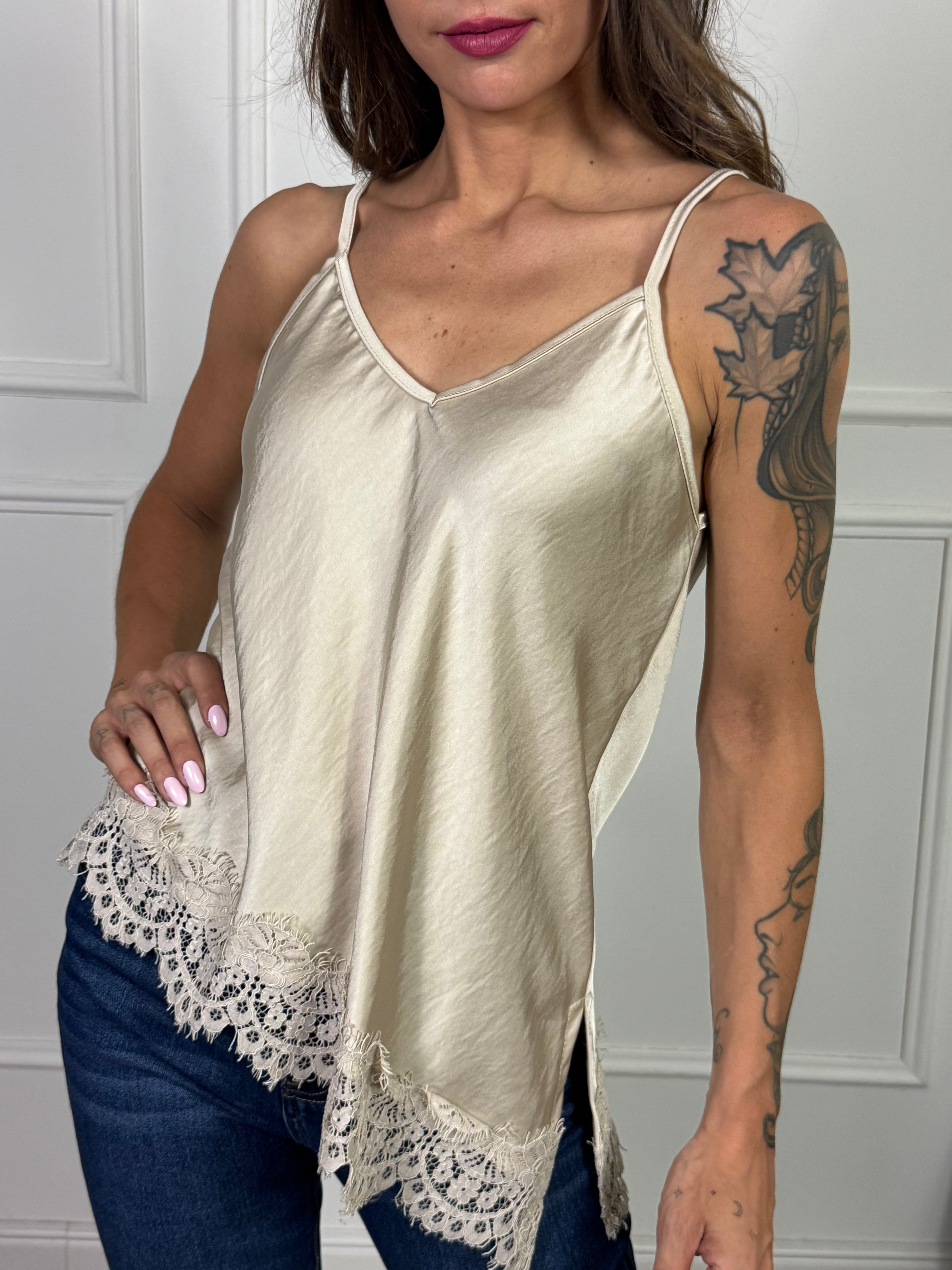 Top in RASO con SPALLINI Victoria ILMH BORDO PIZZO