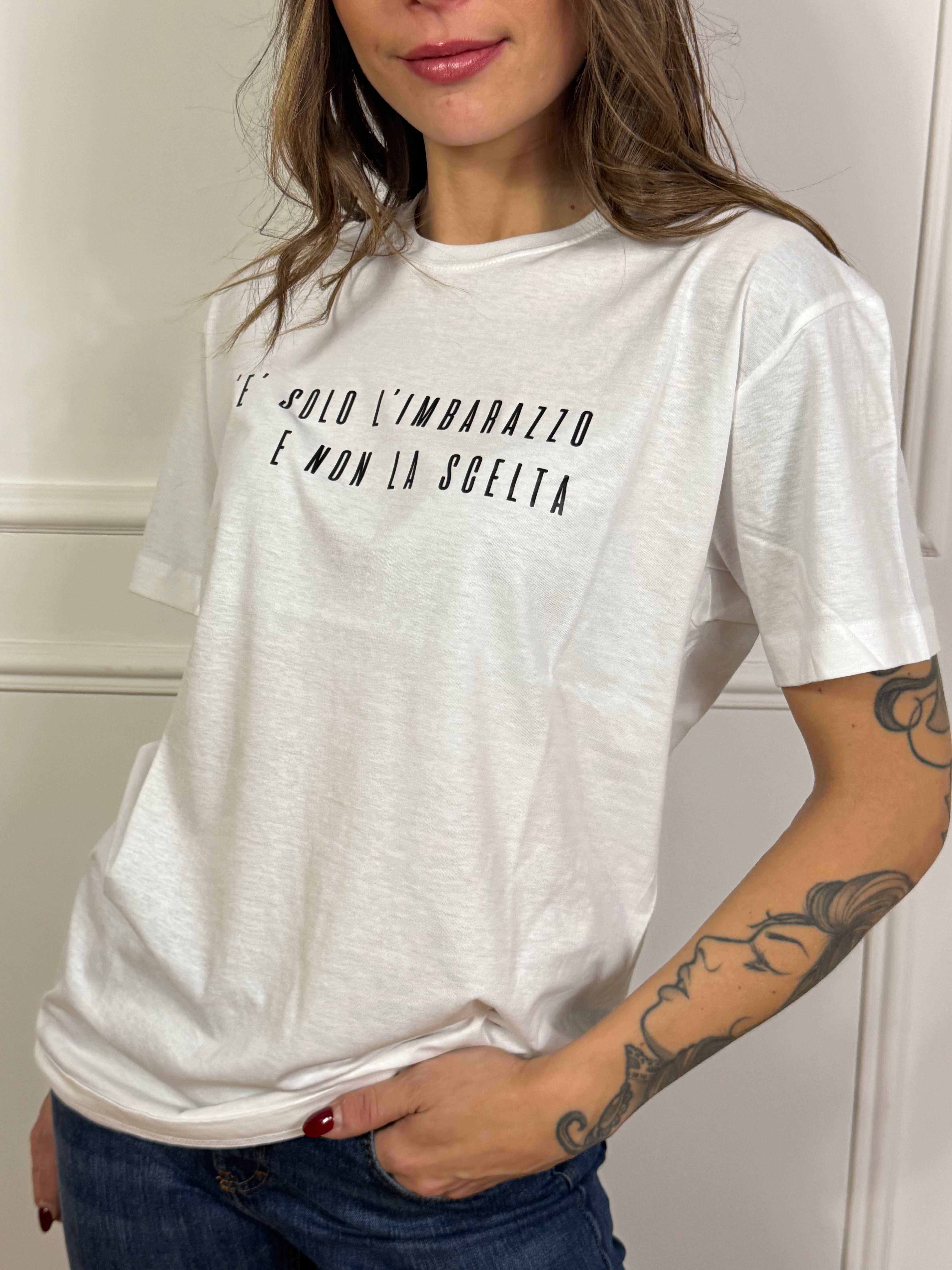 T-shirt con scritta Susy Mix IMBARAZZO - SCELTA