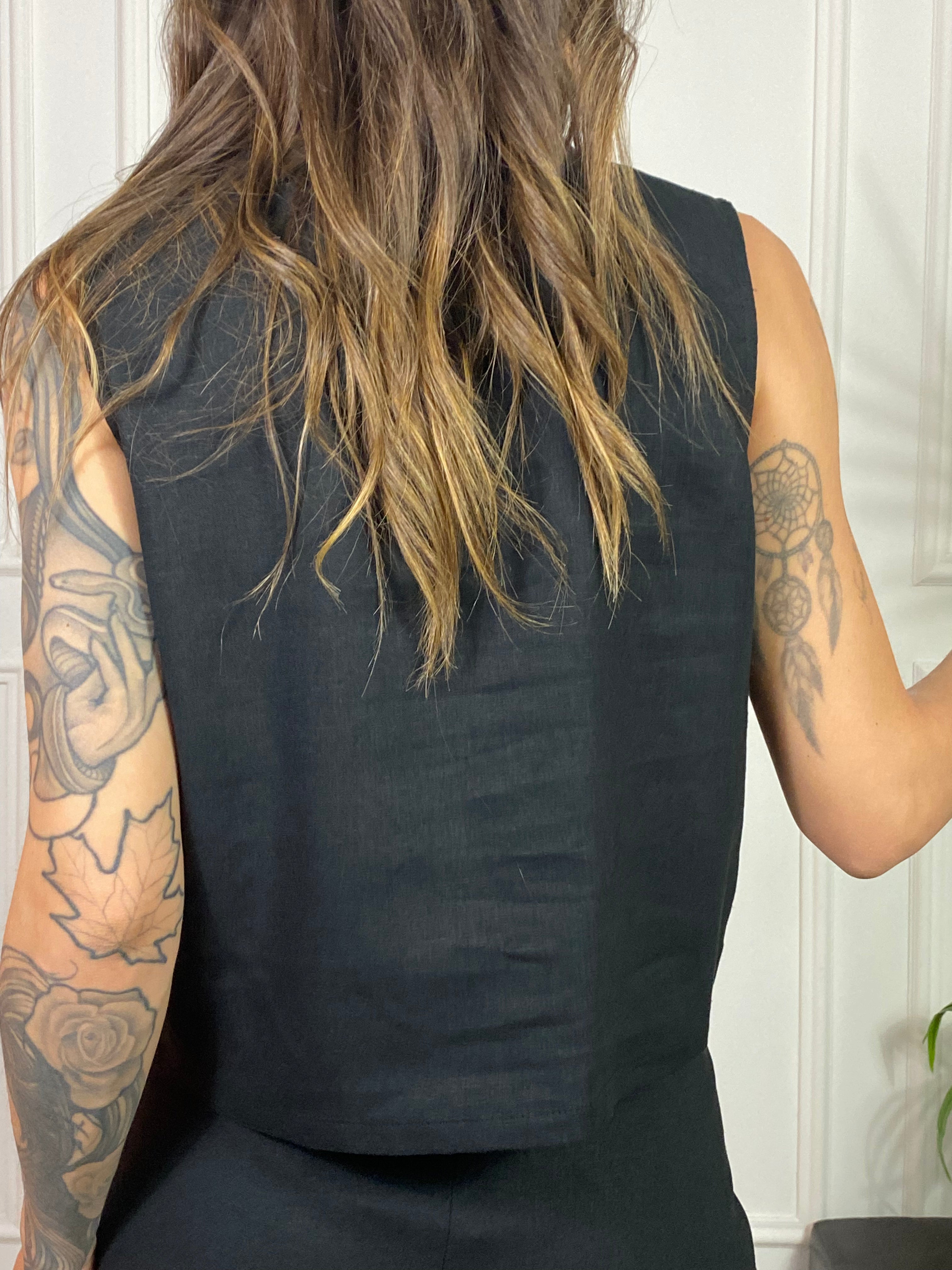 GILET CON LACCETTI LINO VISCOSA KIKISIX TINTA UNITA