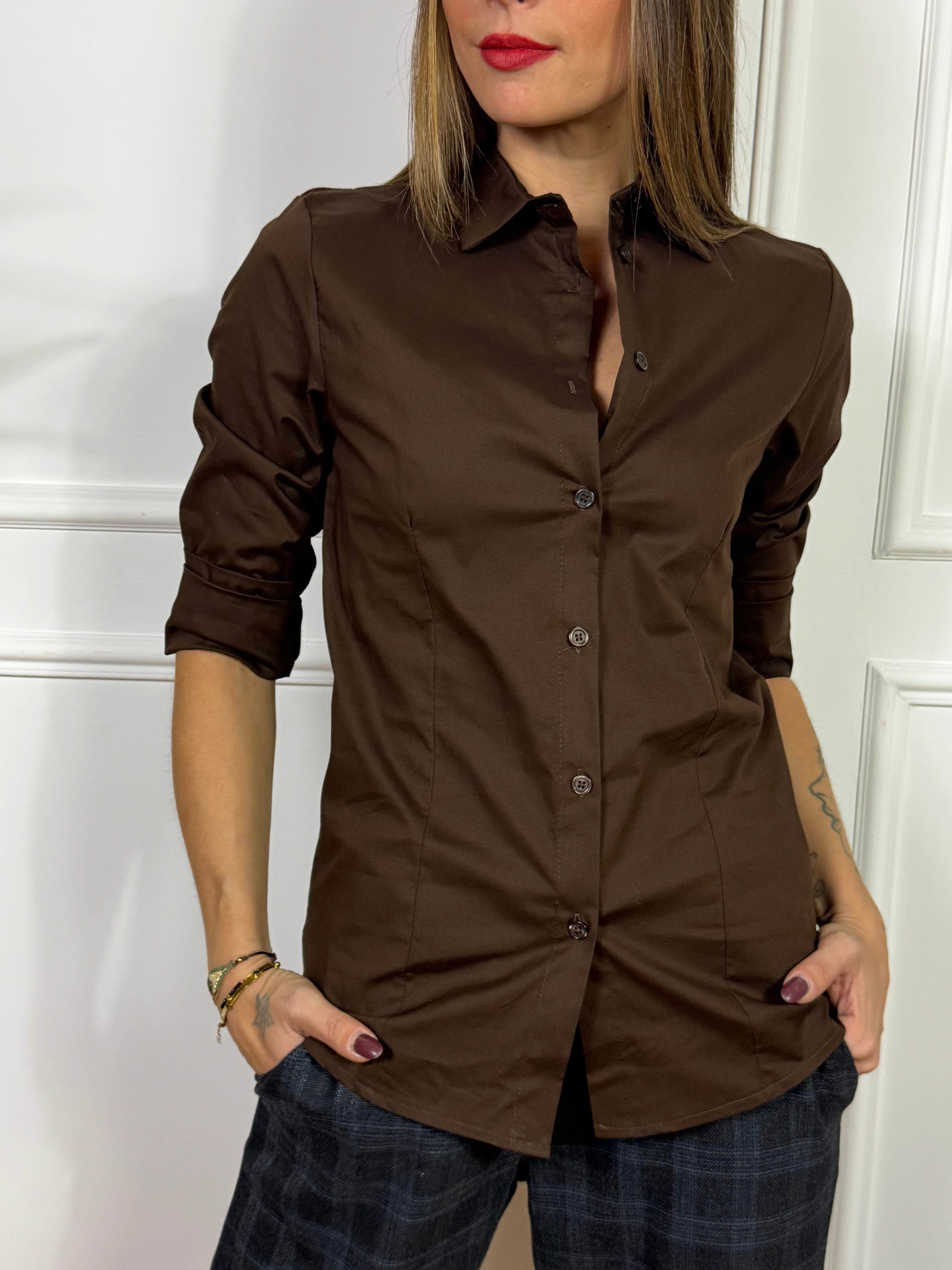 Camicia in cotone elasticizzato Kikisix BASIC SFIANCATA
