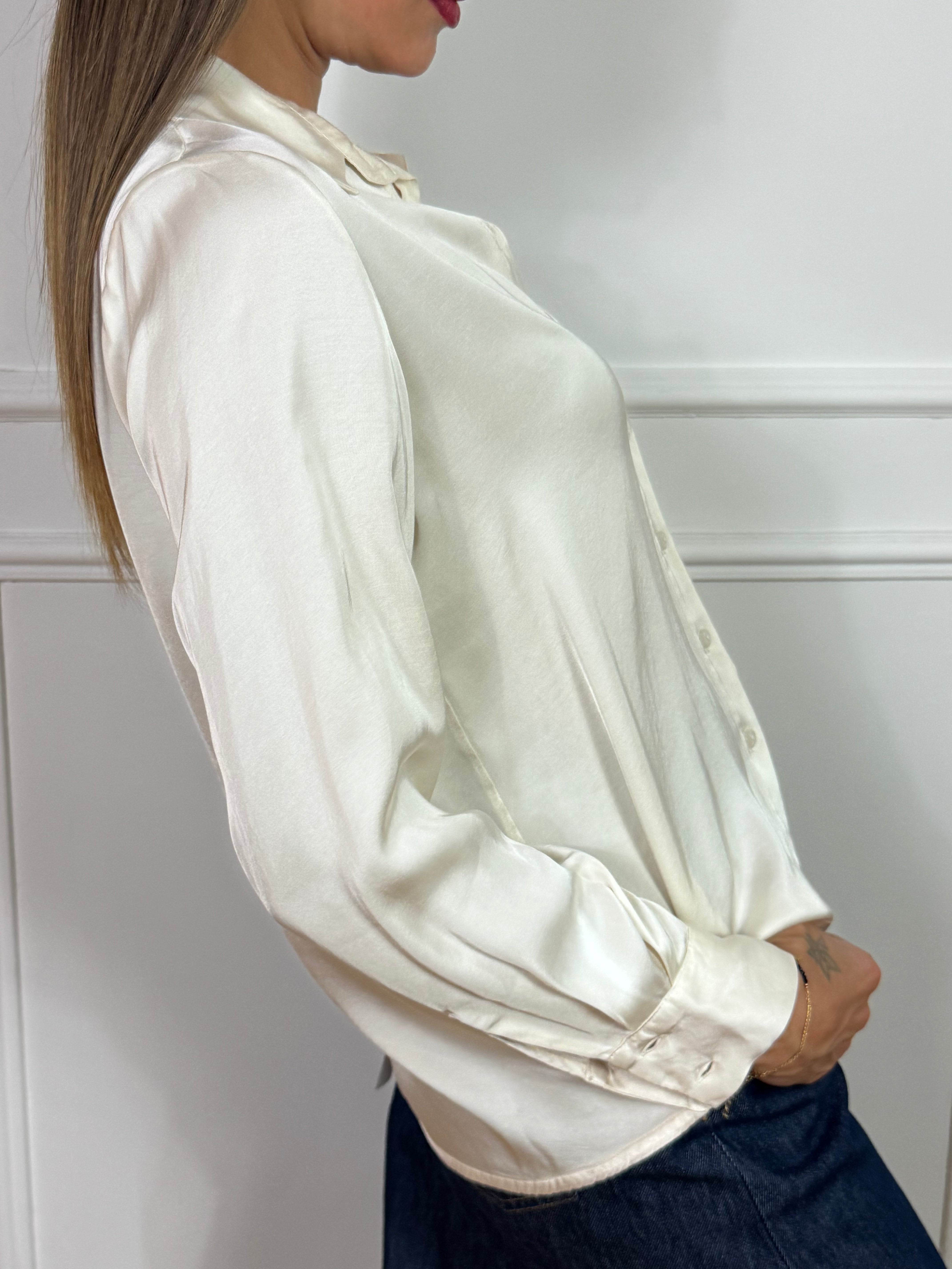 Camicia con colletto e bottoni Have One in viscosa TUTTA RASO