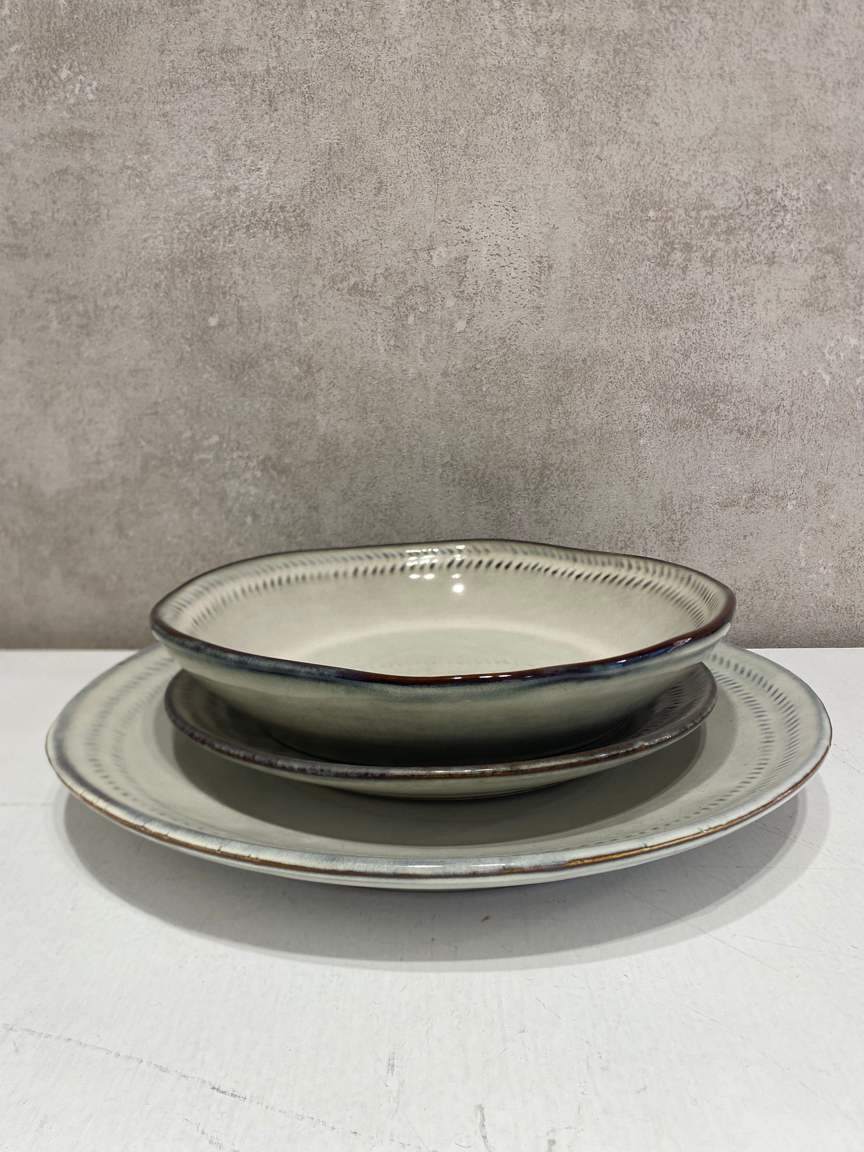 Piatti set 18pz ANTIBE