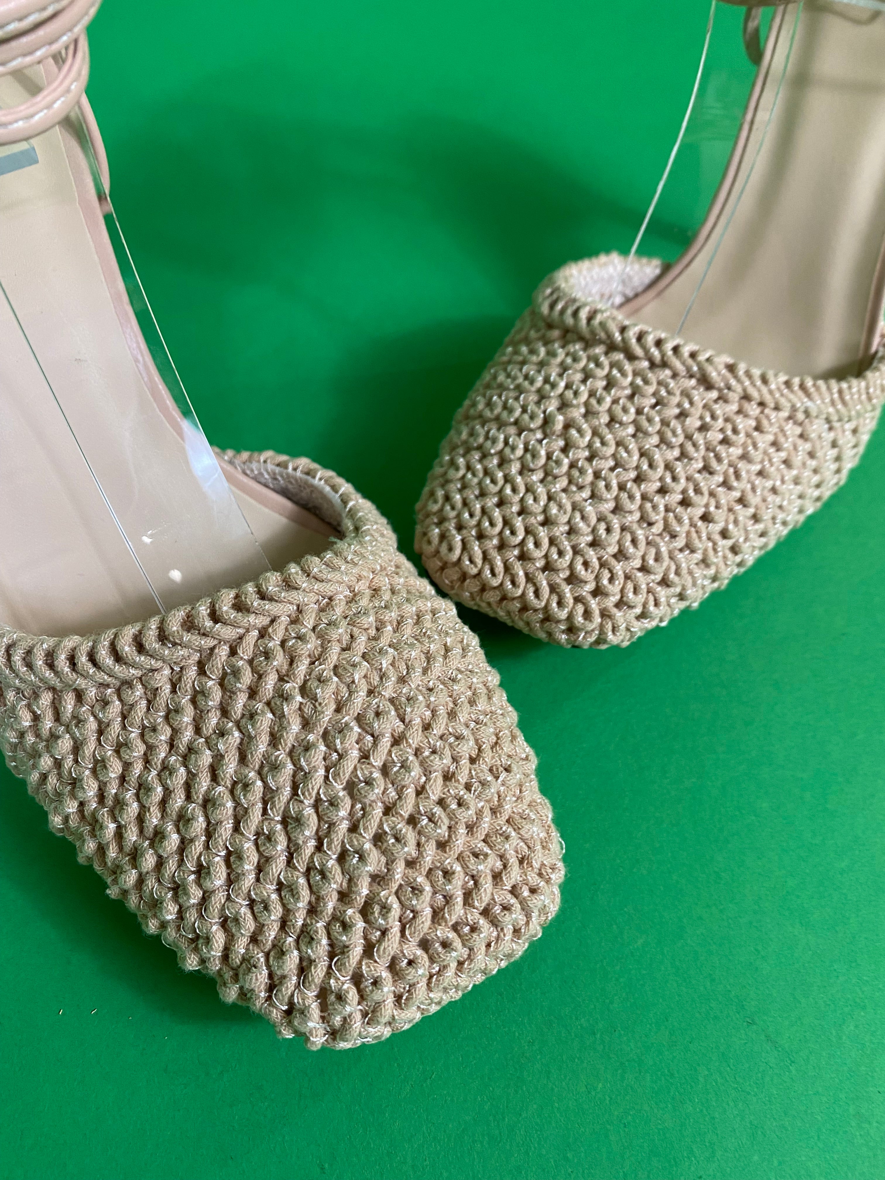 Sandalo alla schiava macramè con tacco