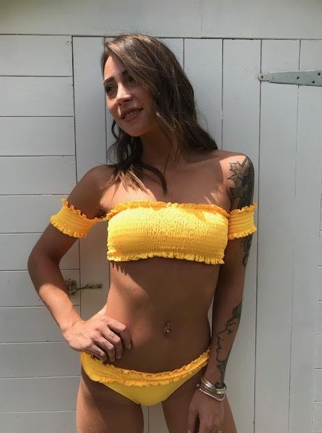 Costume You Decide giallo