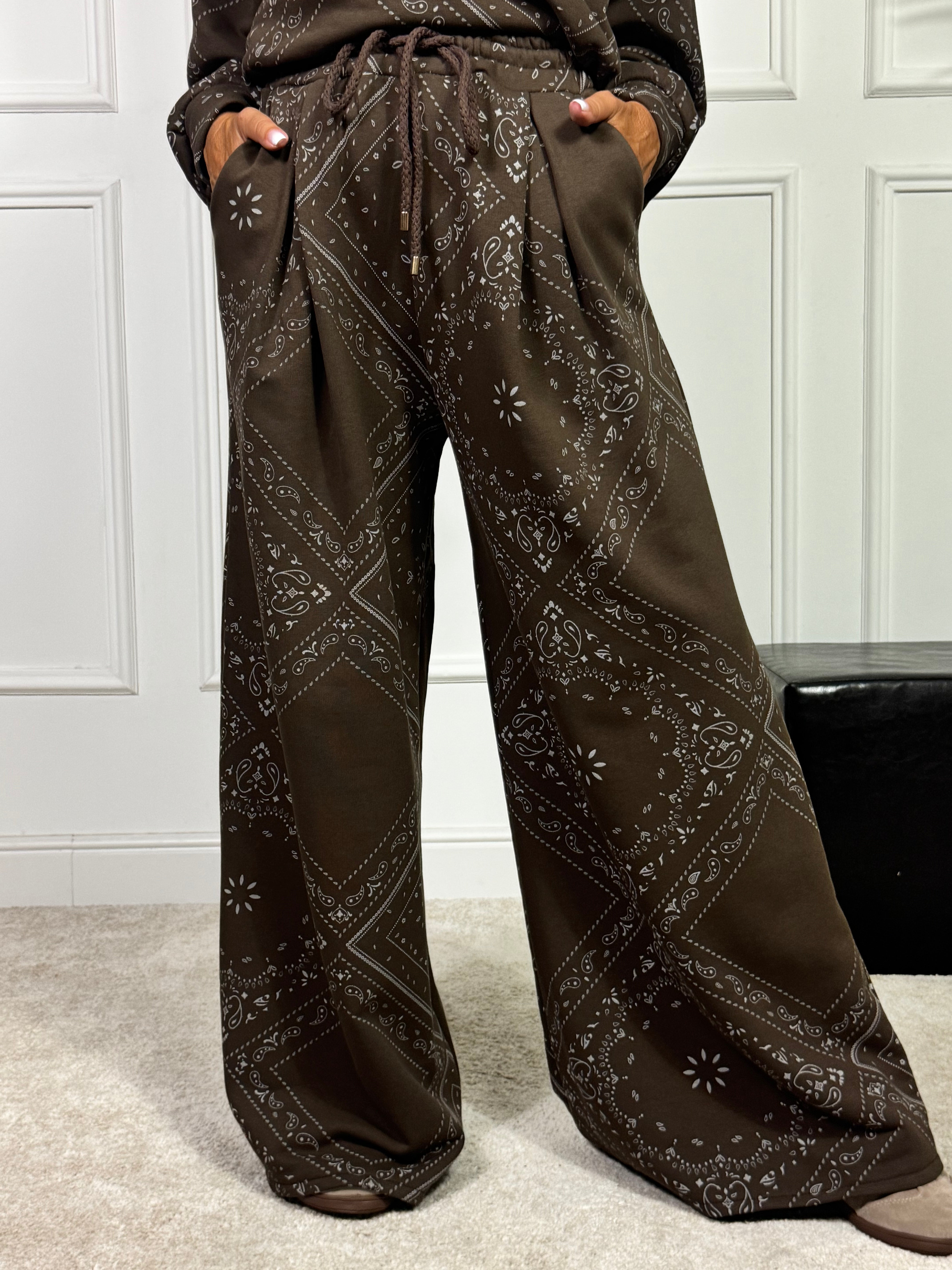 PANTALONE in felpa garzata PALAZZO Kikisix fantasia BANDANA