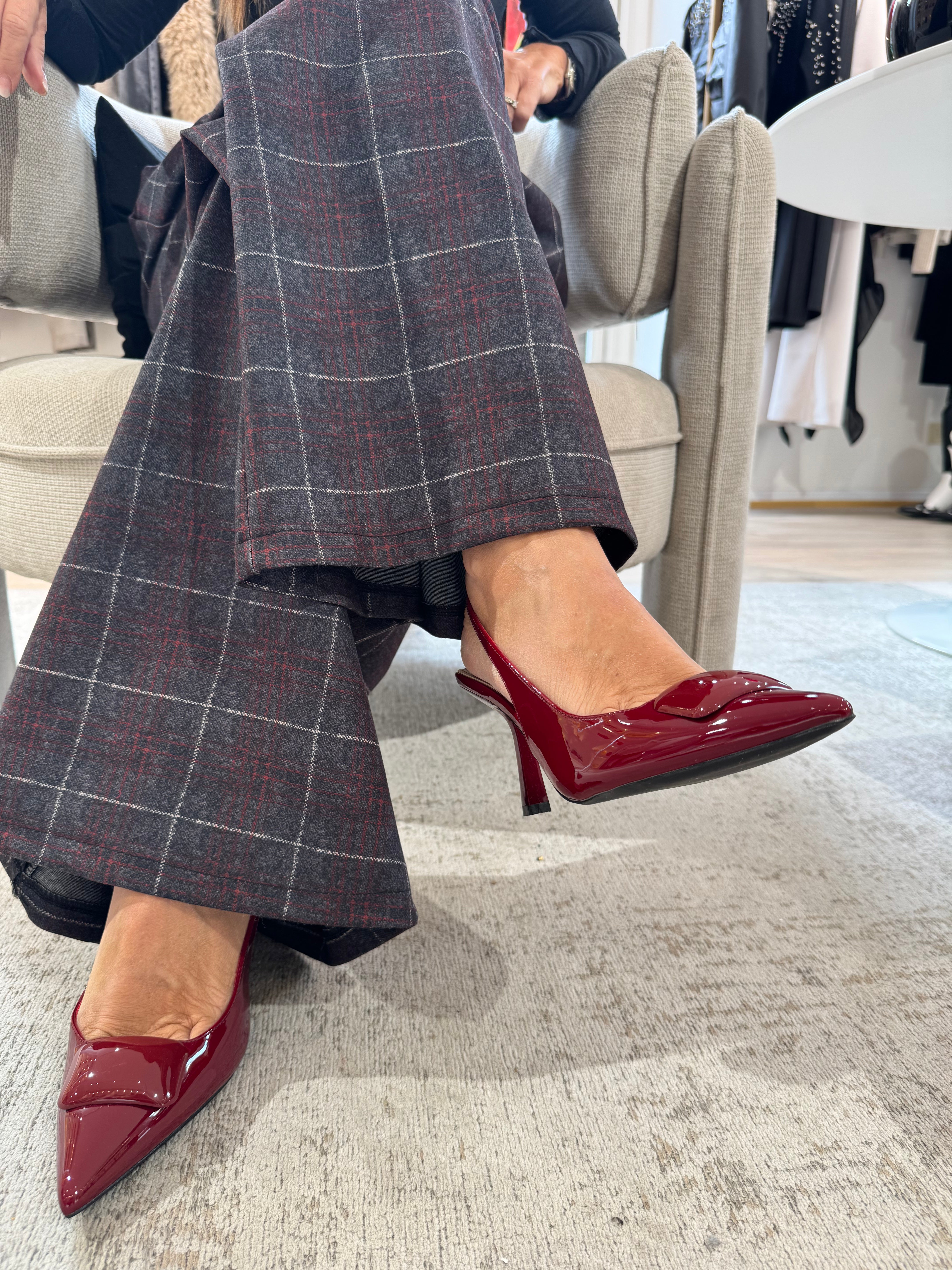 Scarpa sandalo SLING-BACK in vernice con tacco BORDEAUX