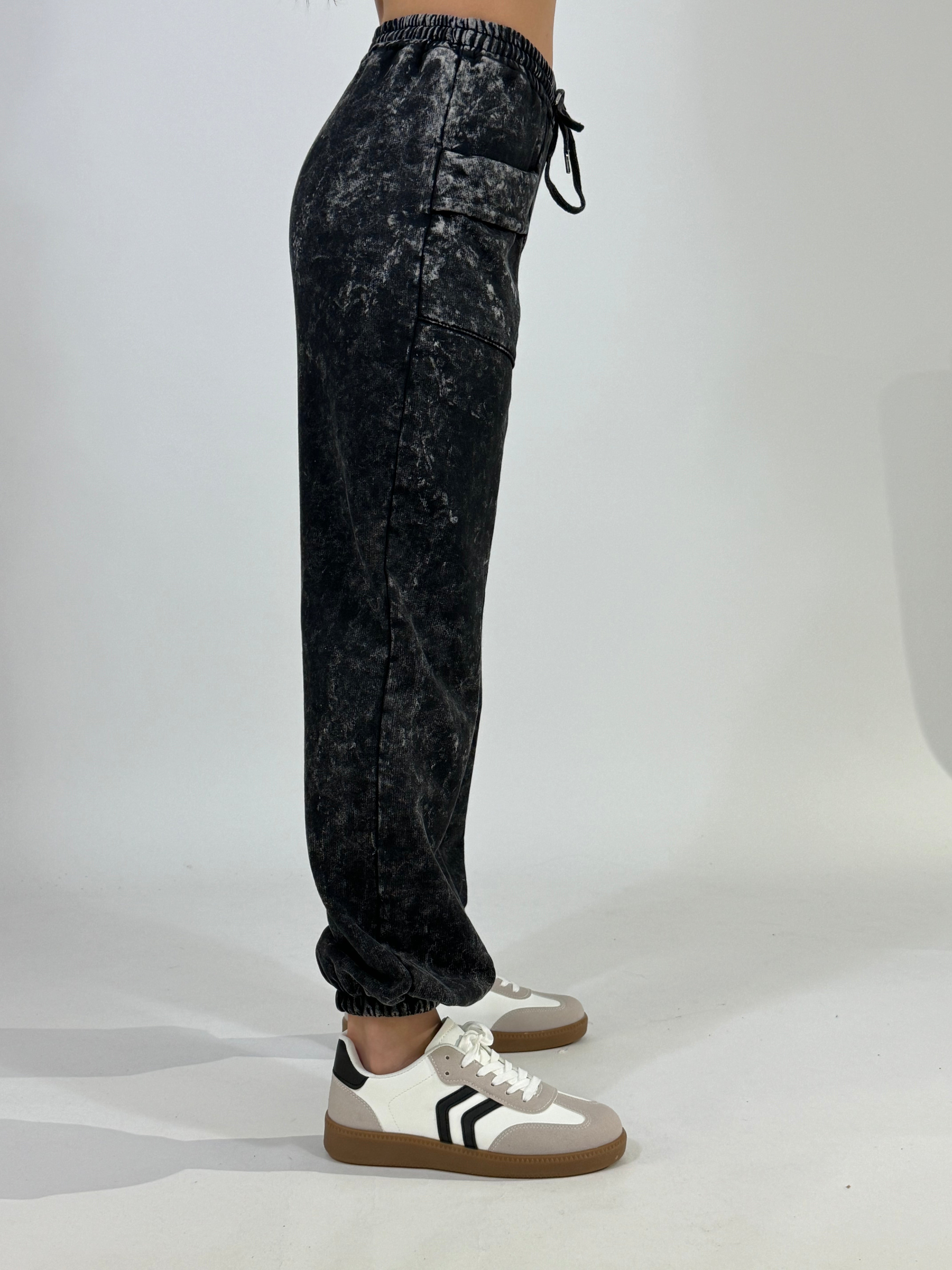 Pantalone di felpa garzata Victoria ILMH effetto vintage delavè NERO