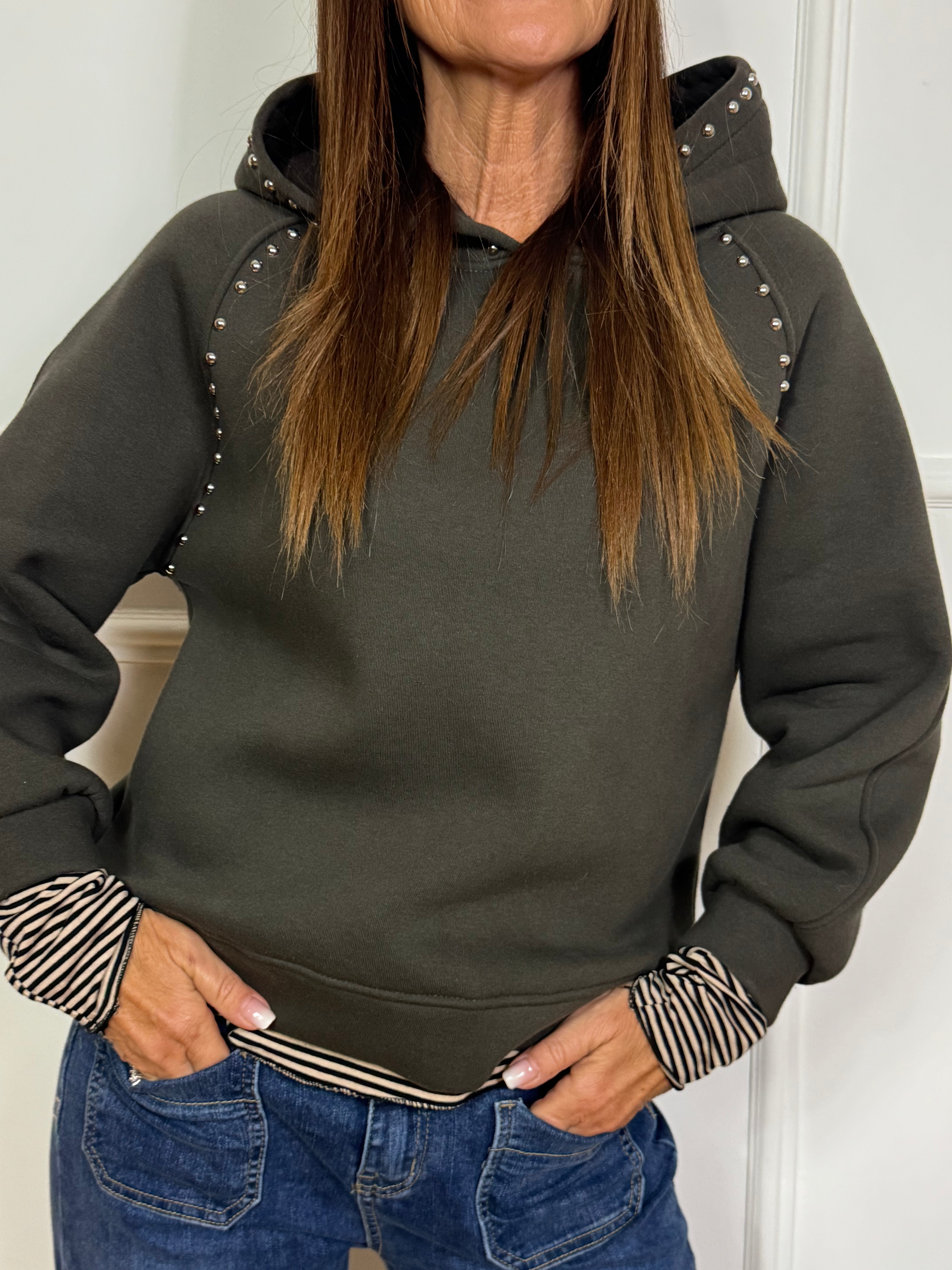 Felpa con borchie e cappuccio Victoria ILMH