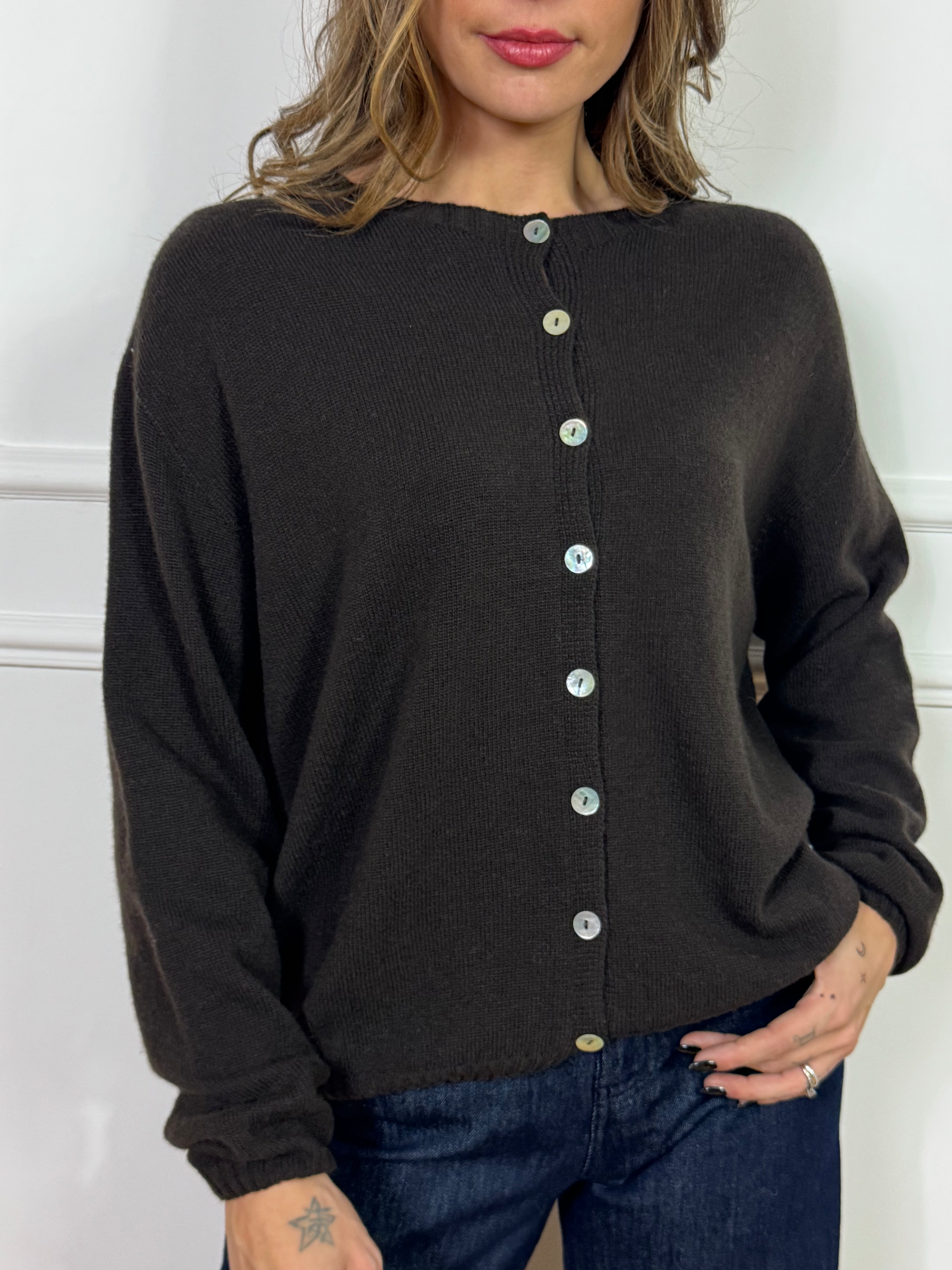 Cardigan con bottoncini KONTATTO