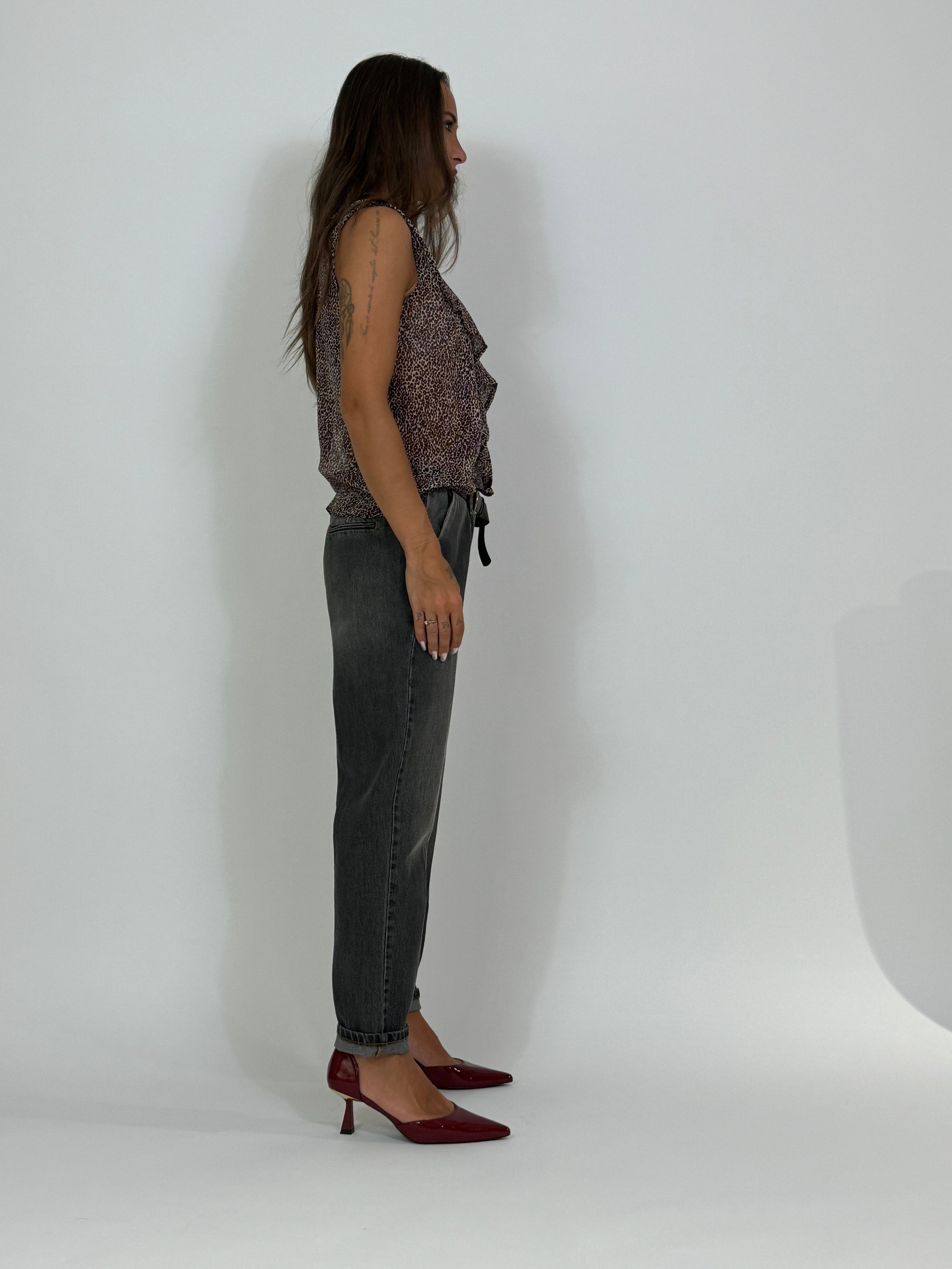 Jeans Susy Mix con elastico in vita e cintura marrone