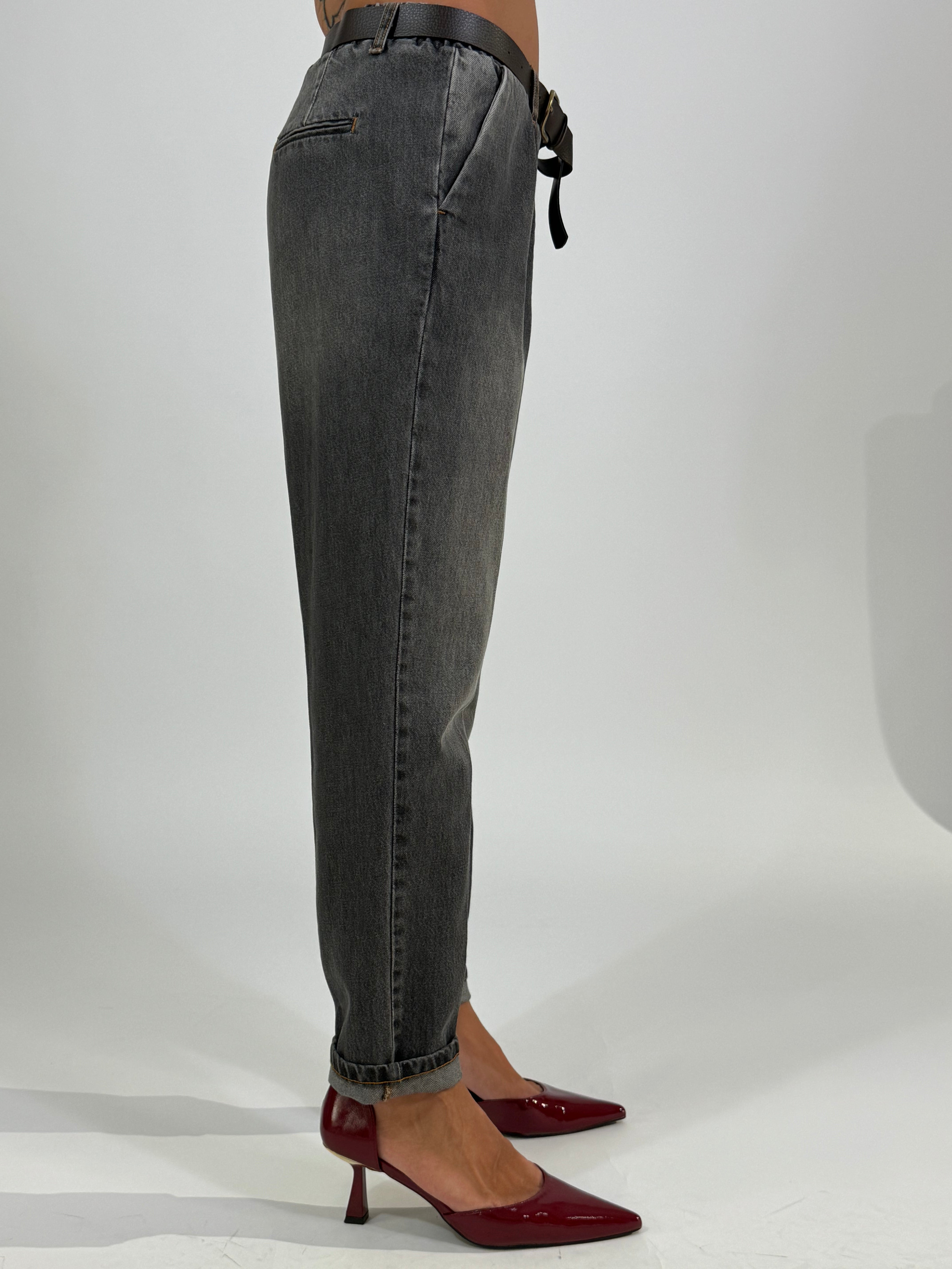 Jeans Susy Mix con elastico in vita e cintura marrone