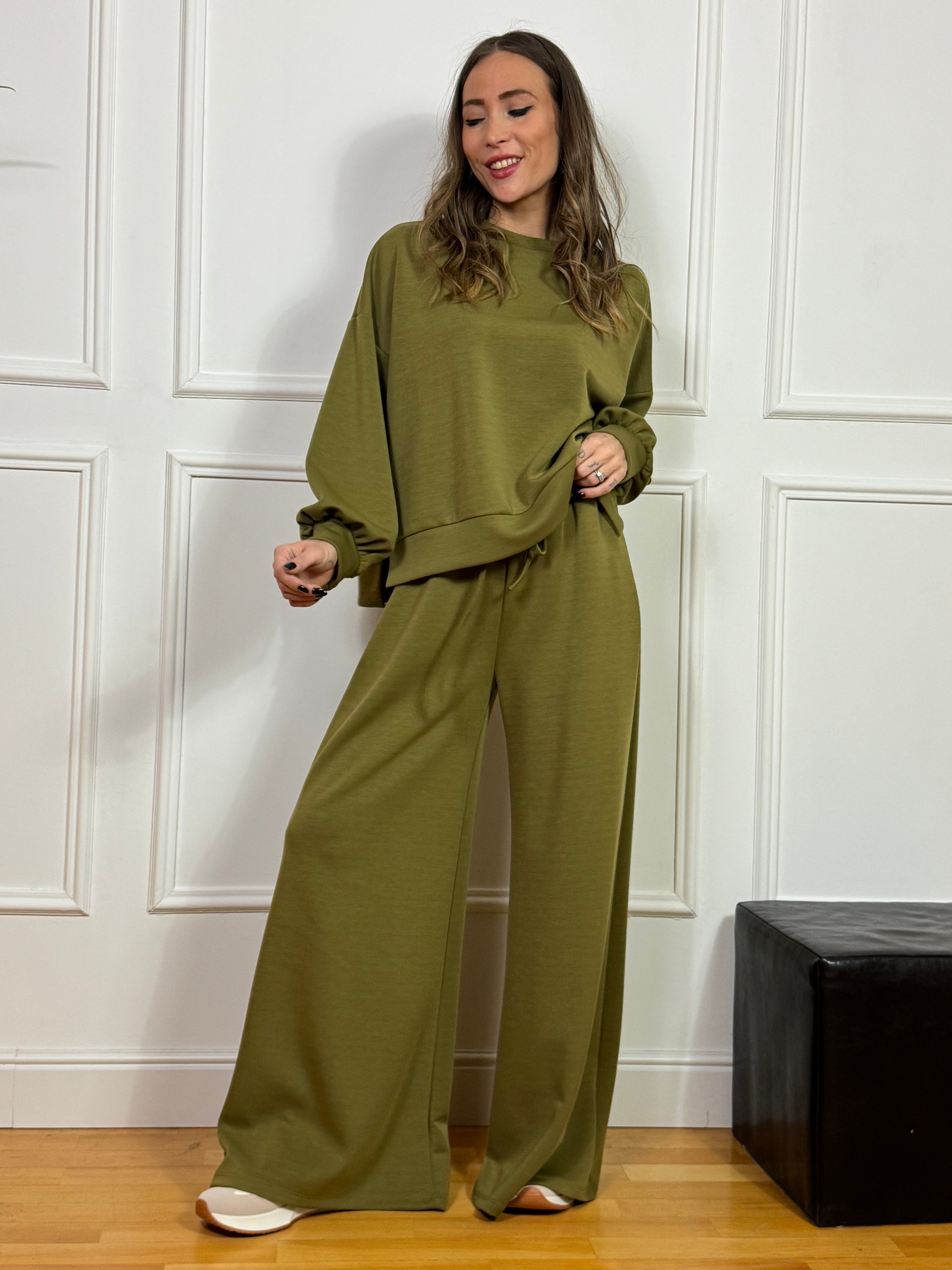 Pantalone tuta con coulisse Kikisix tessuto tecnico sottile