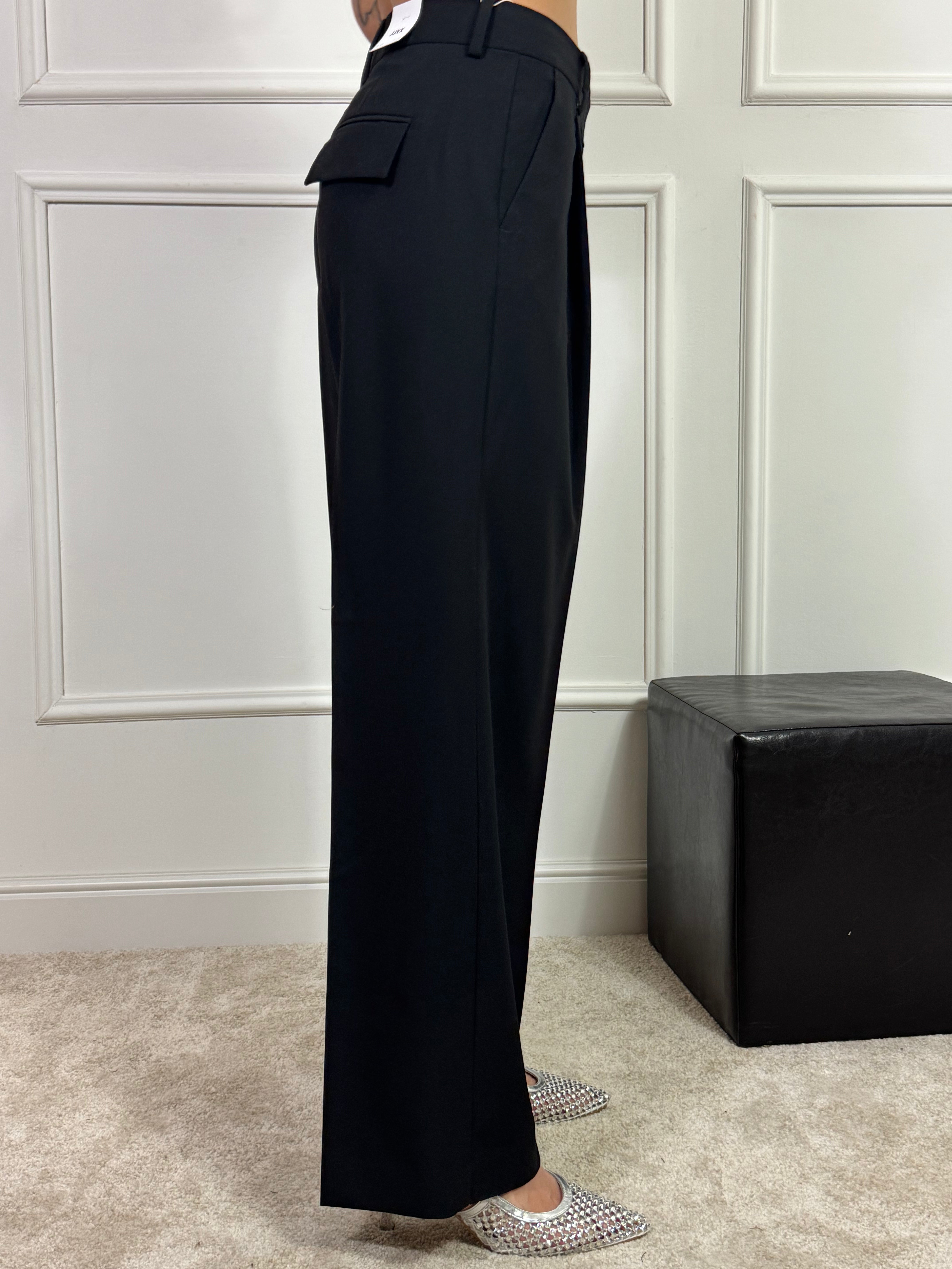 Pantalone JJXX modello ELLIS WIDE - ampio con pinces NERO