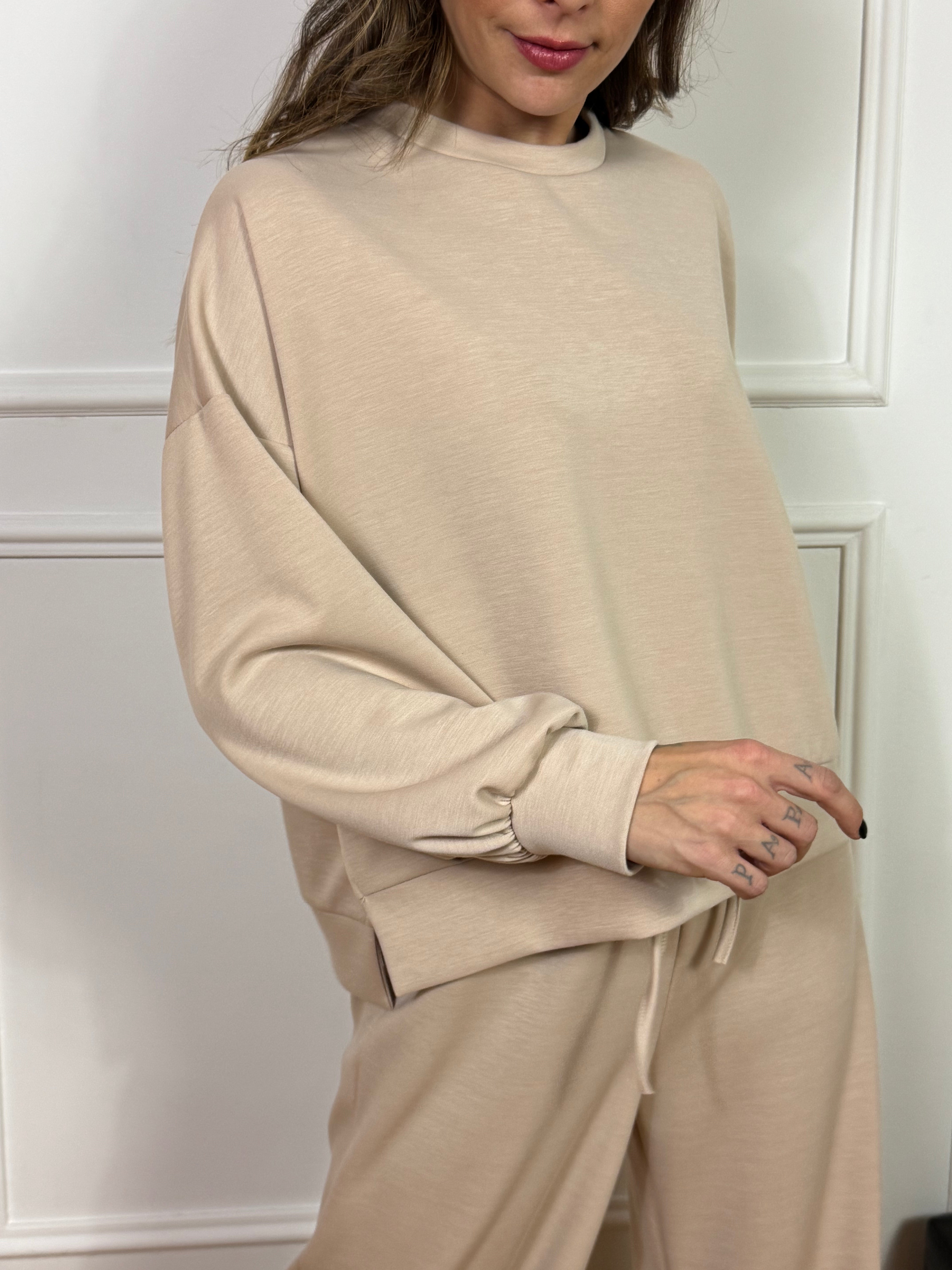 Felpa paricollo Kikisix spacchetti laterali tessuto tecnico sottile