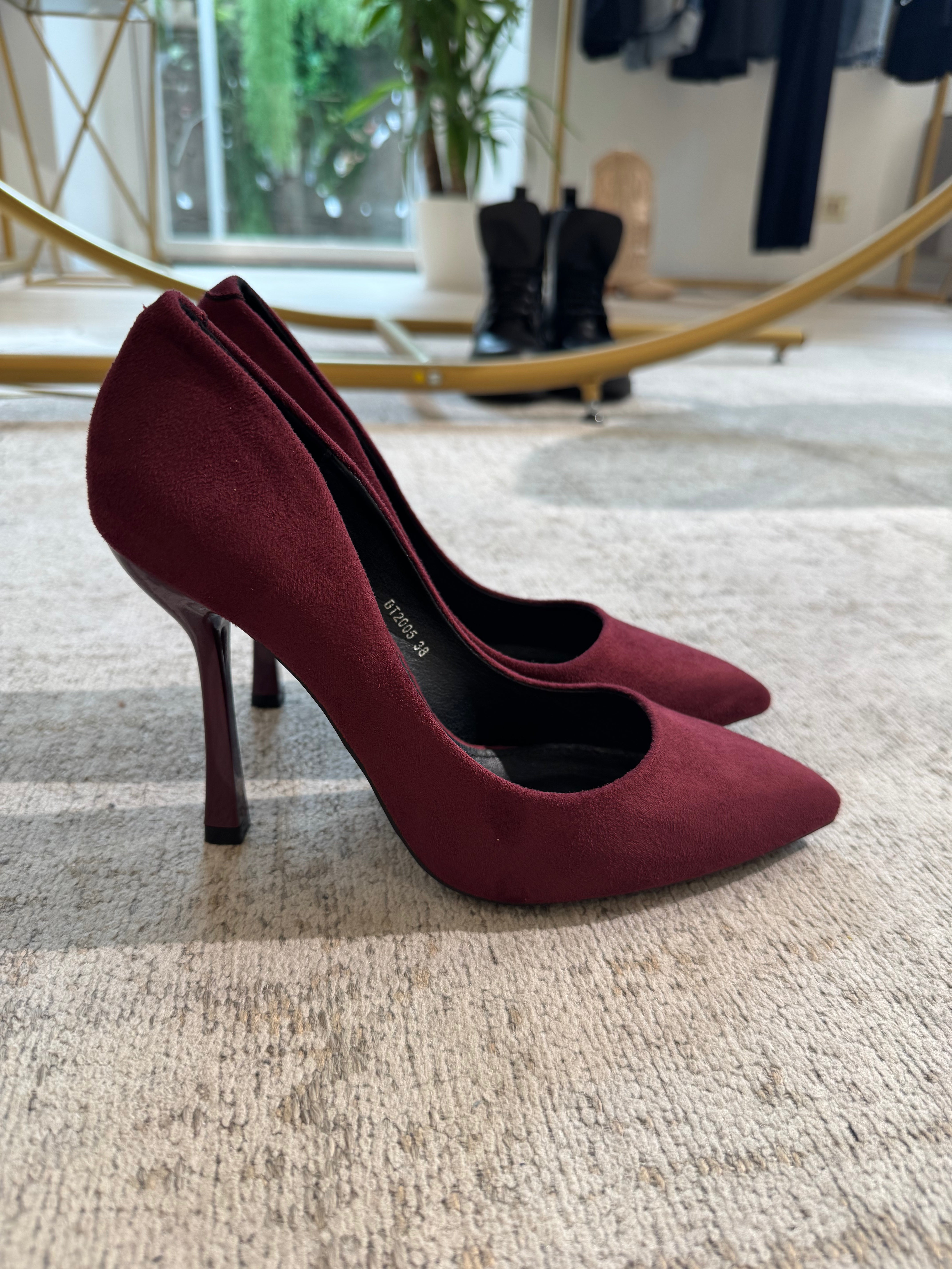 Scarpa con tacco decollete scamosciato suede
