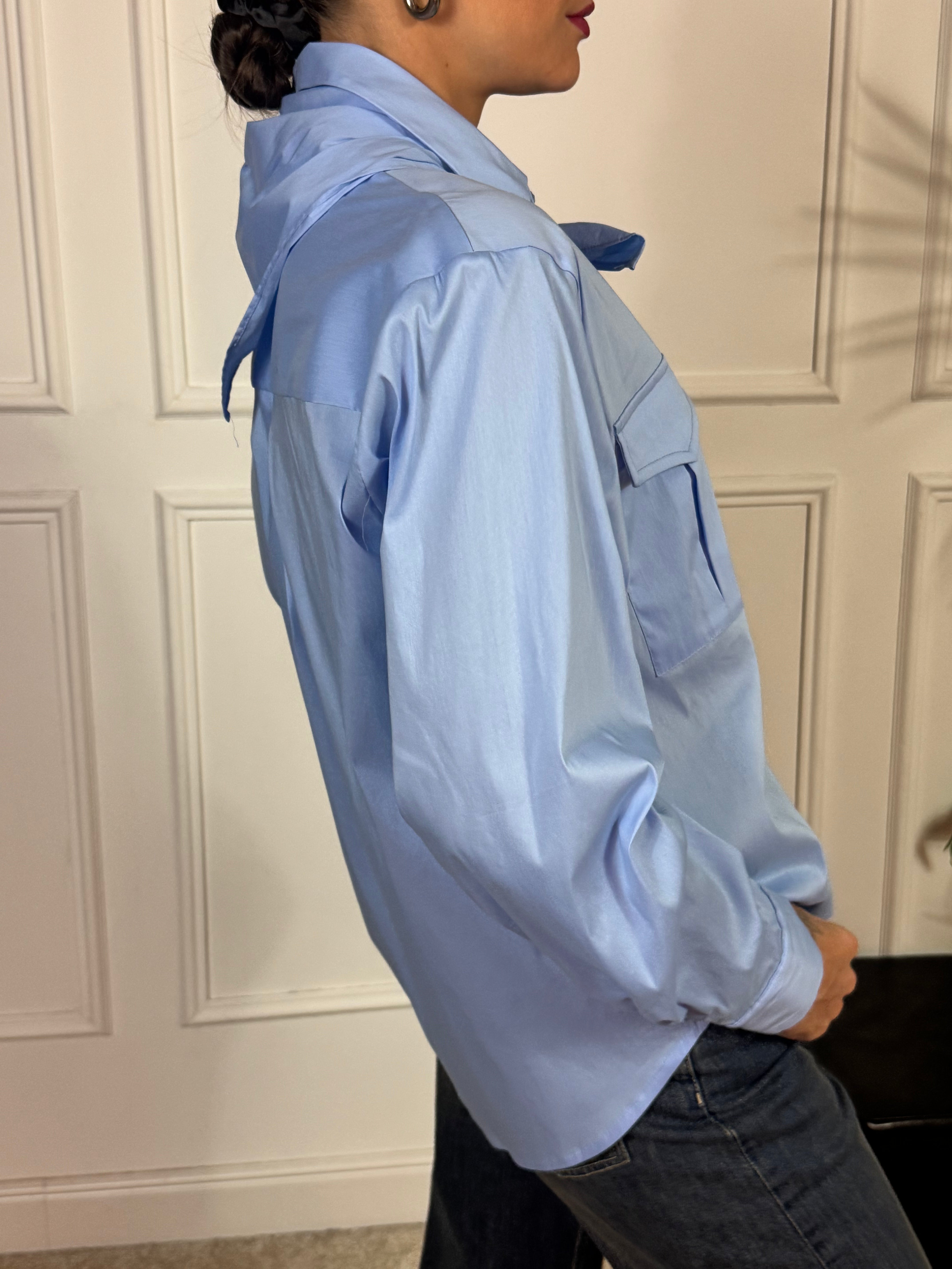 Camicia Kikisix con taschini e colletto con bandana