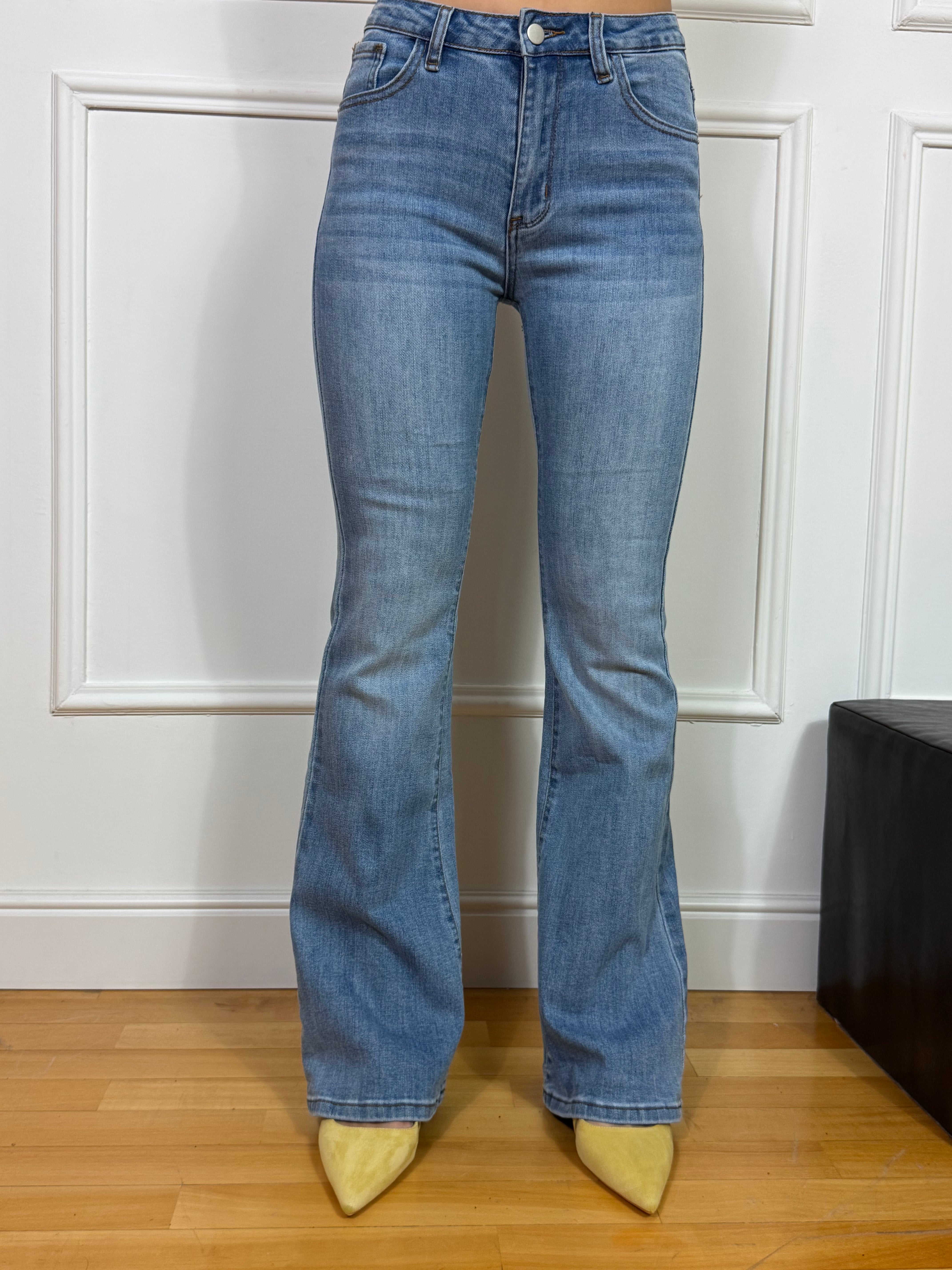 Jeans Kikisix FLARE A 5 TASCHE BLU CHIARO - ZAMPETTA