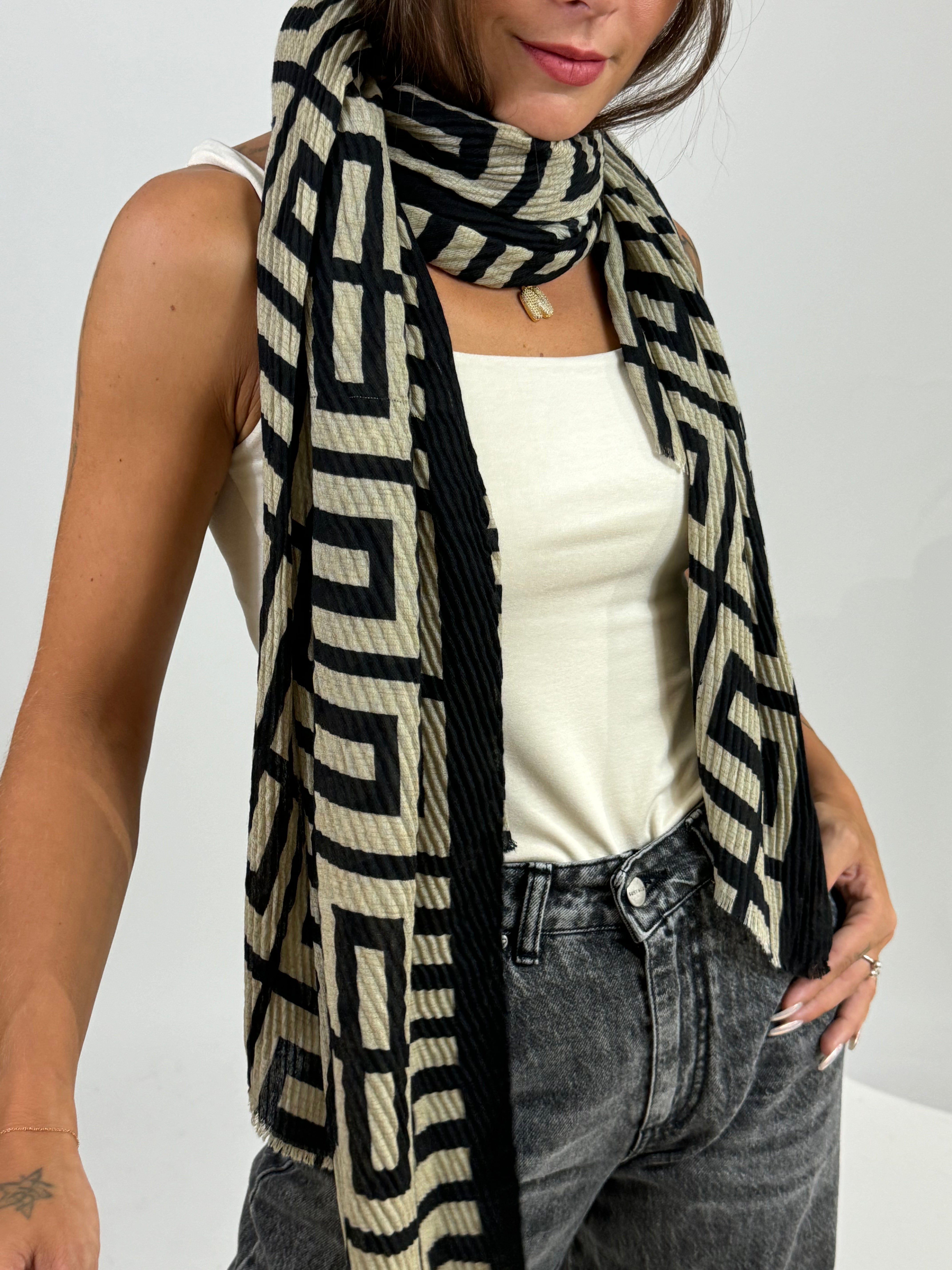 Sciarpa foulard in viscosa Susy Mix FANTASIA GEOMETRICA