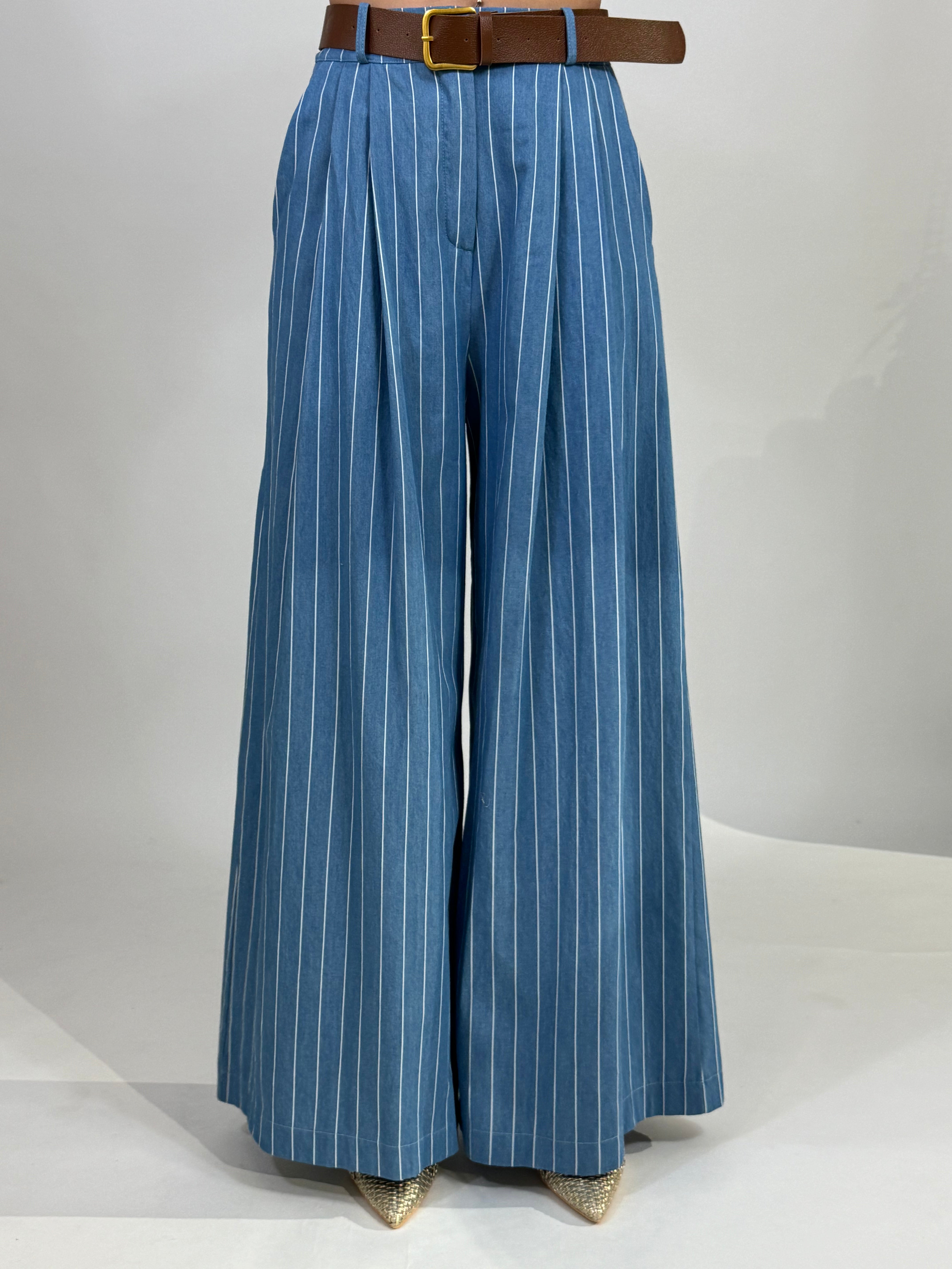 Pantalone a palazzo Susy Mix in jeans chambray con cintura GESSATO