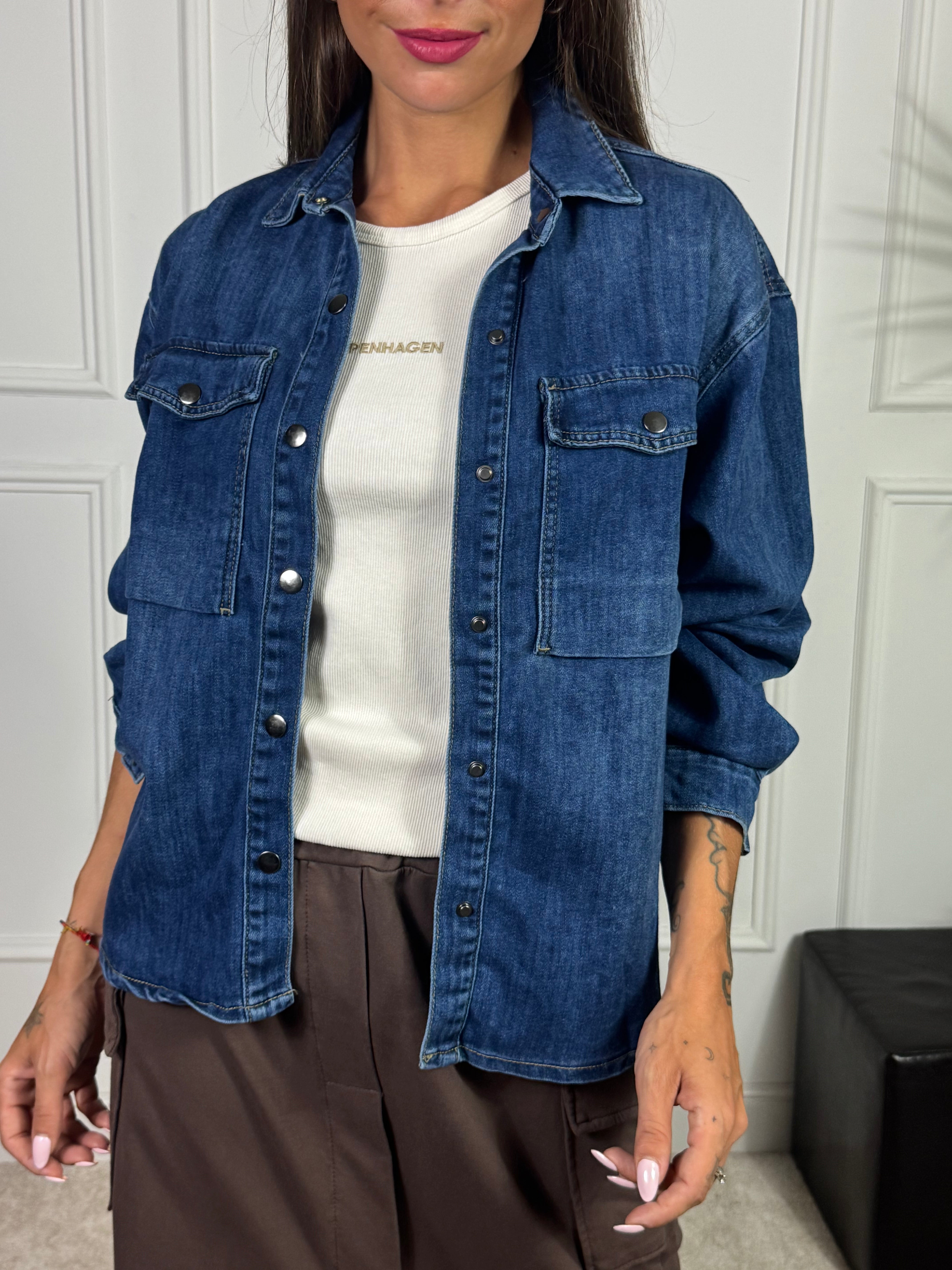 Camicia / Giacca in denim elasticizzato con taschini Victoria ILMH BOTTONI A PRESSIONE