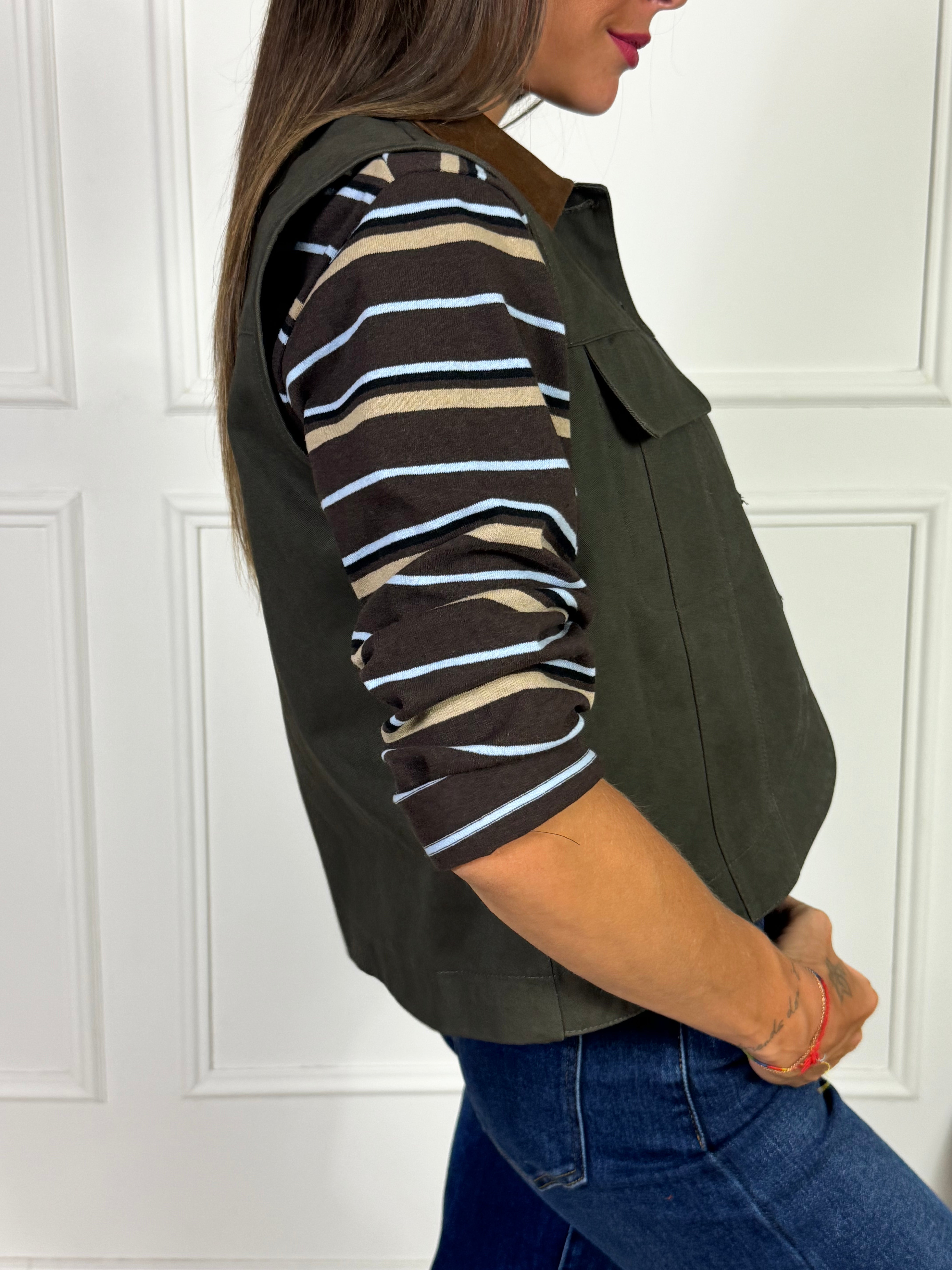 Gilet smanicato in tela cotone Victoria ILMH con colletto ecopelle scamosciato