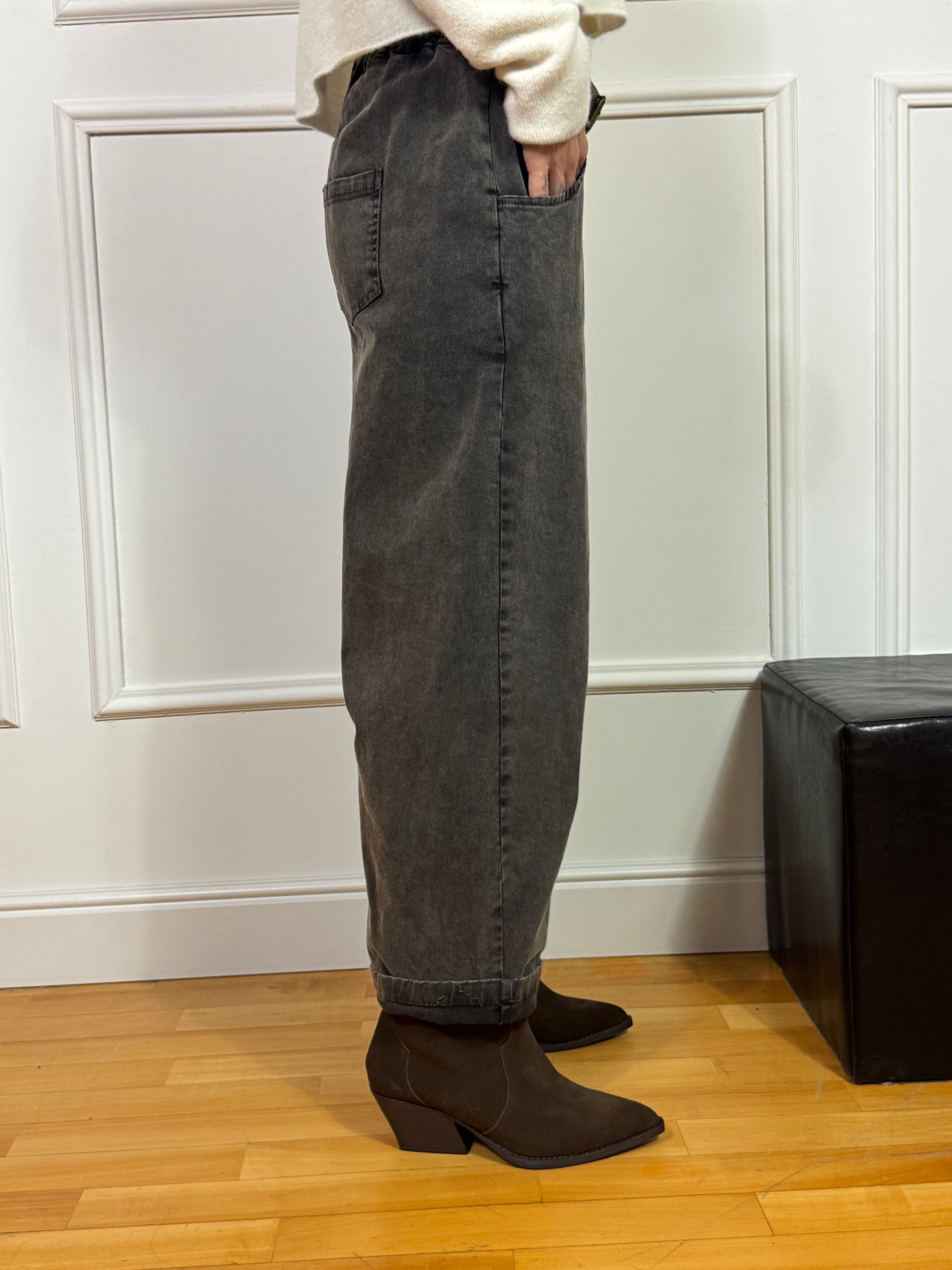 Jeans Victoria ILMH nero délavé con cintura