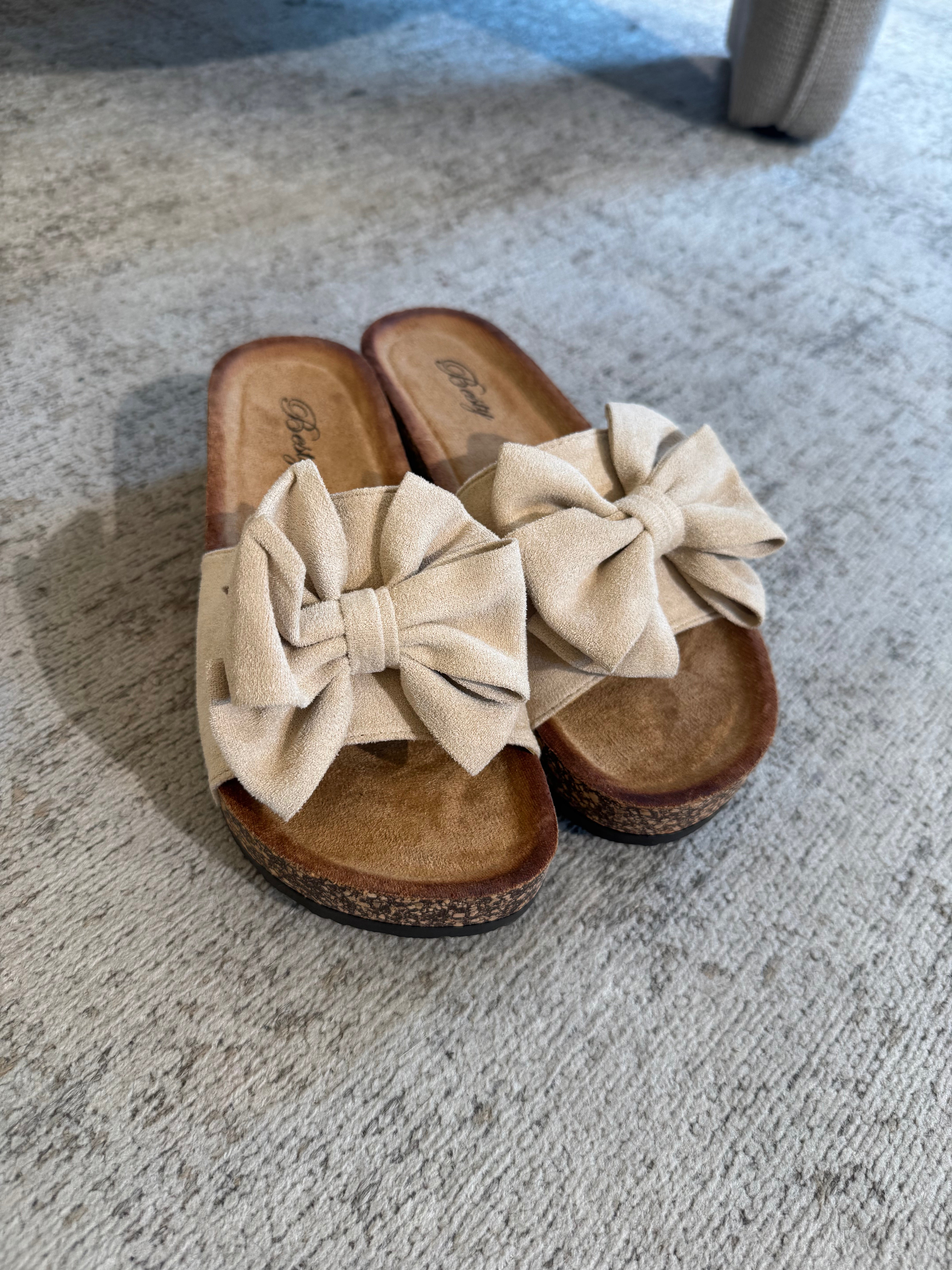 Ciabatta platform con fiocco scamosciato