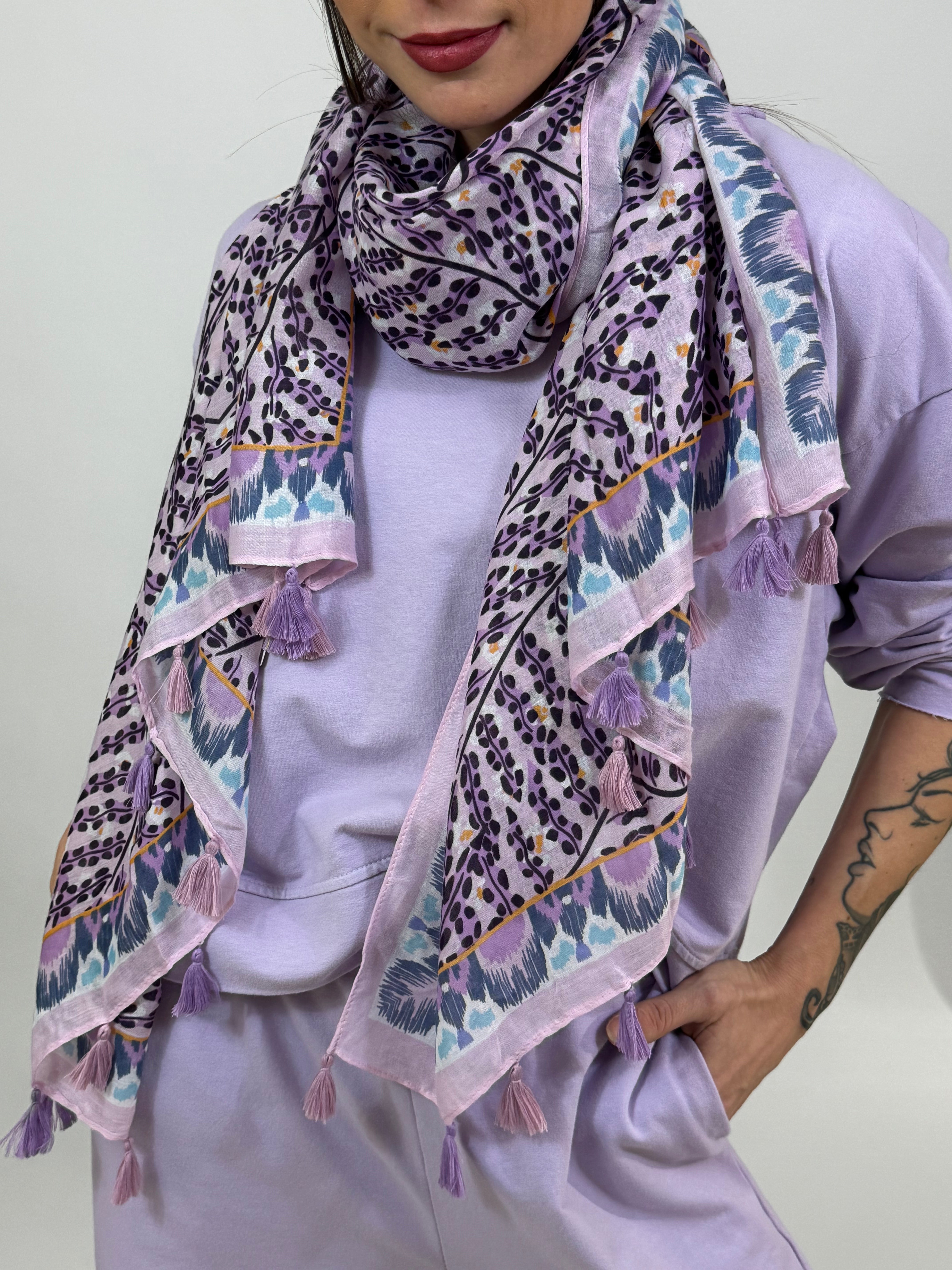 Sciarpa foulard Susy Mix fantasia con nappine