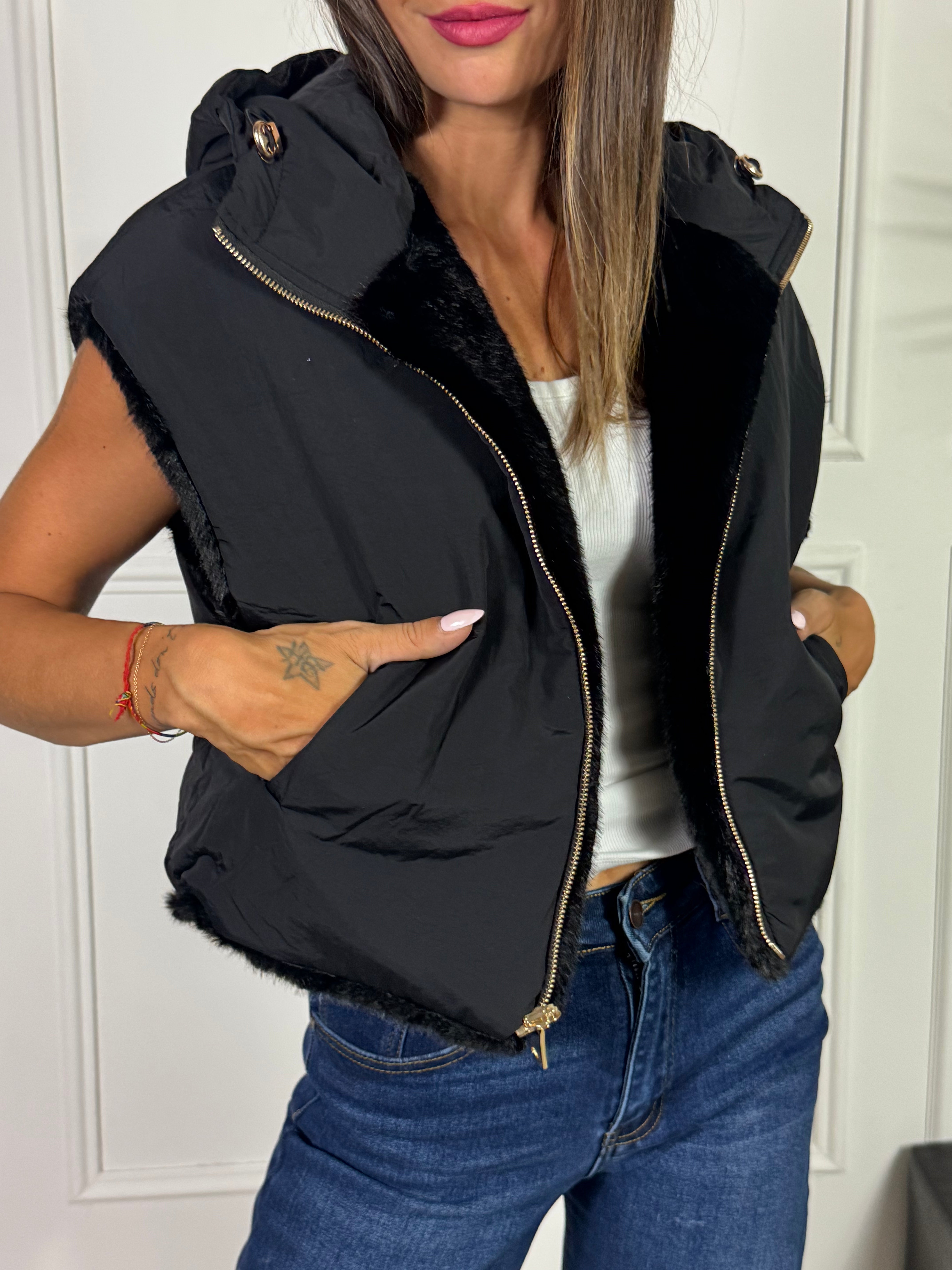 Giacca PIUMINO SMANICATO CON CAPPUCCIO Susy Mix REVERSIBILE