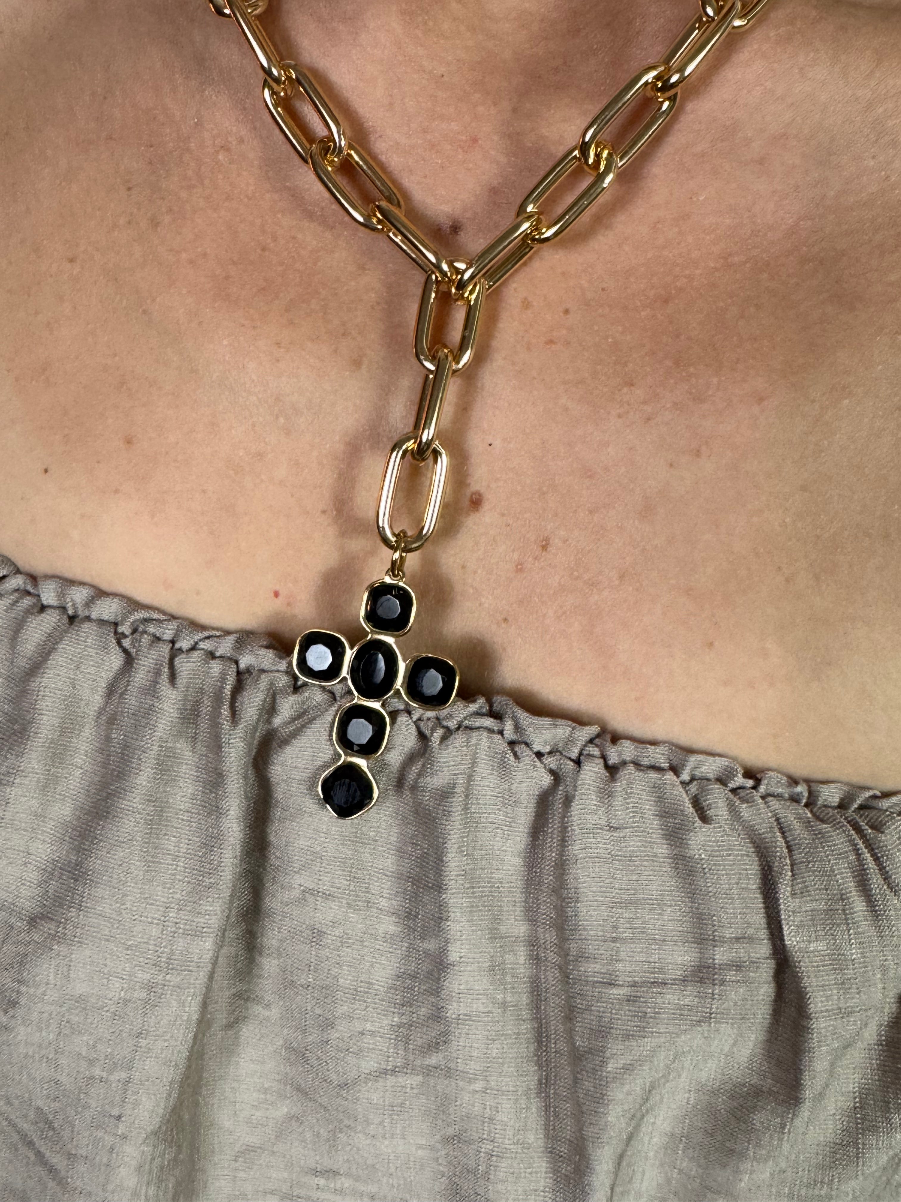 Collana CORTA Momi CROCE