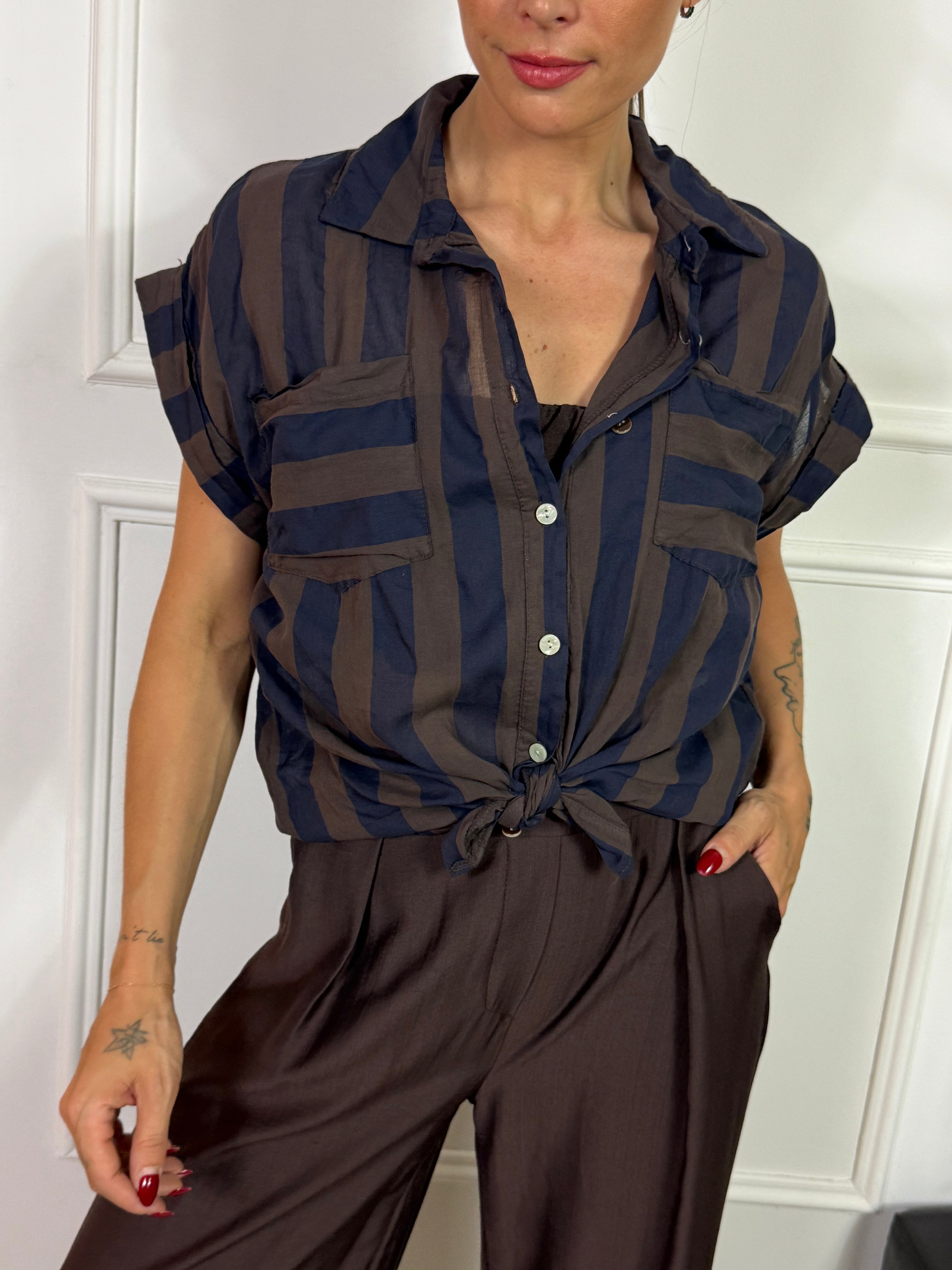 Camicia MANICA CORTA in mussola Victoria ILMH RIGHE E TASCHINI