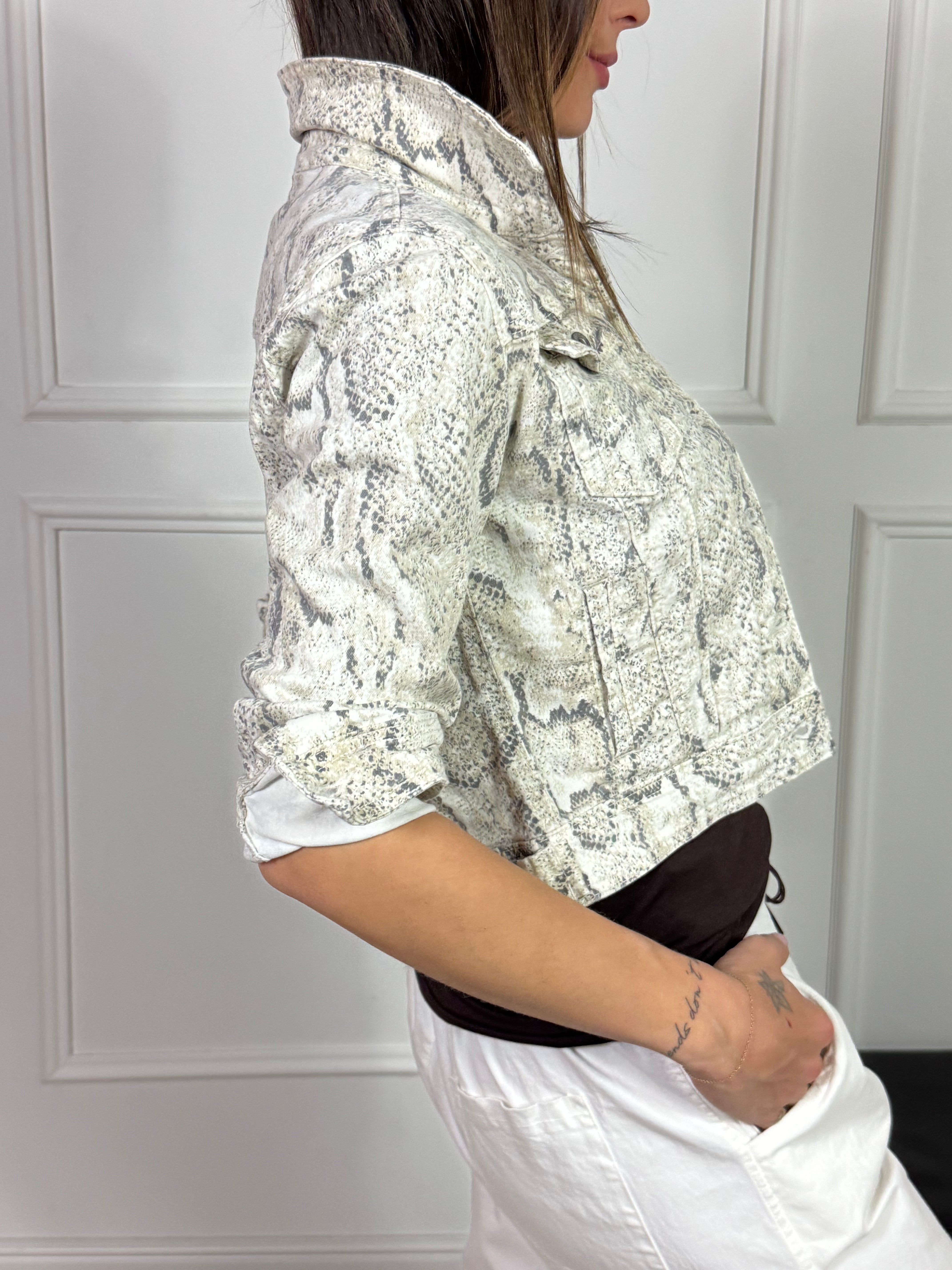 Giacca di jeans Victoria ILMH fantasia pitonata