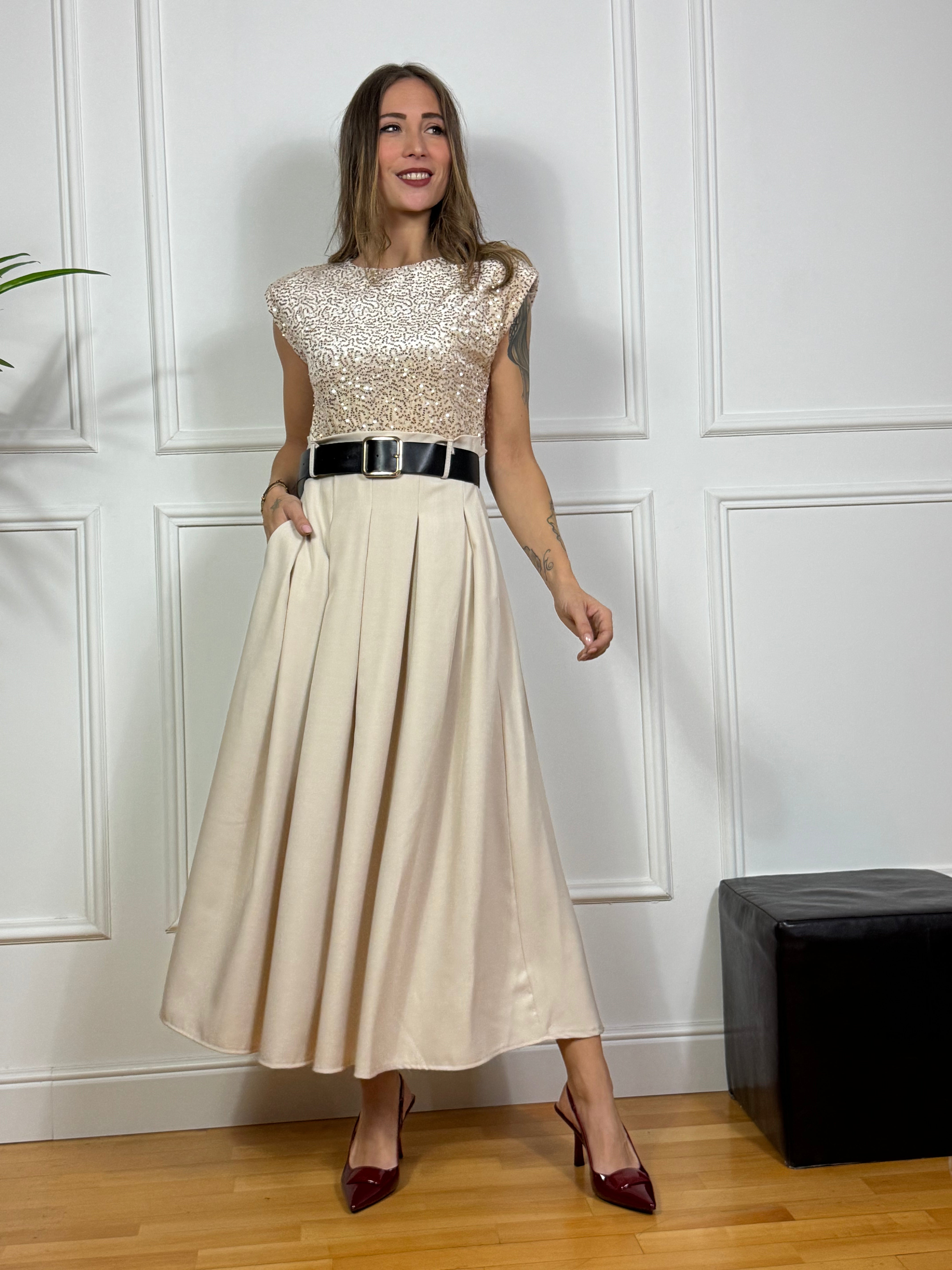 Abito LUNGO Victoria ILMH PAILLETTES E GONNA AMPIA SVASATA