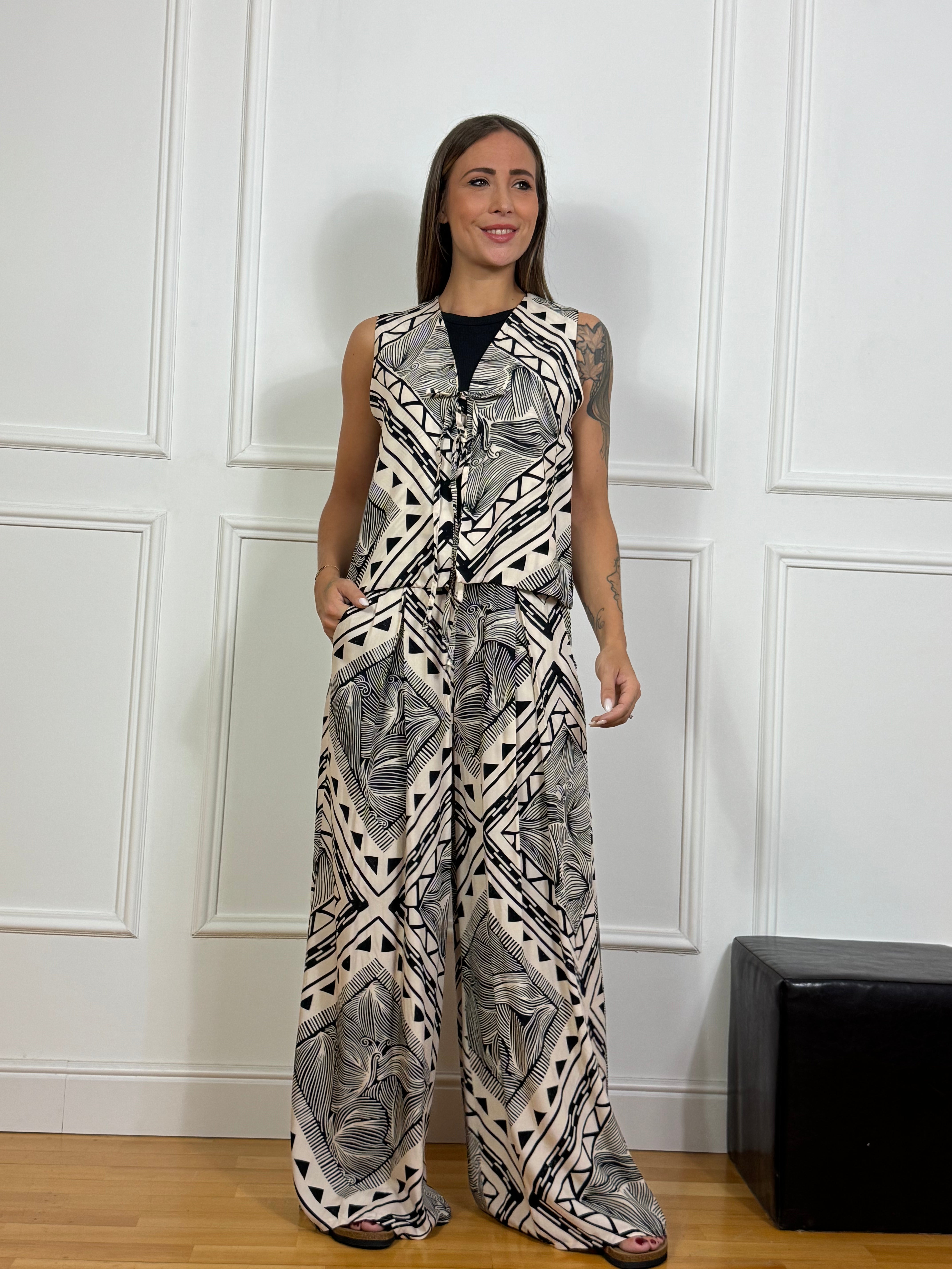 GILET con nodo smanicato Kikisix fantasia TRIANGOLINI
