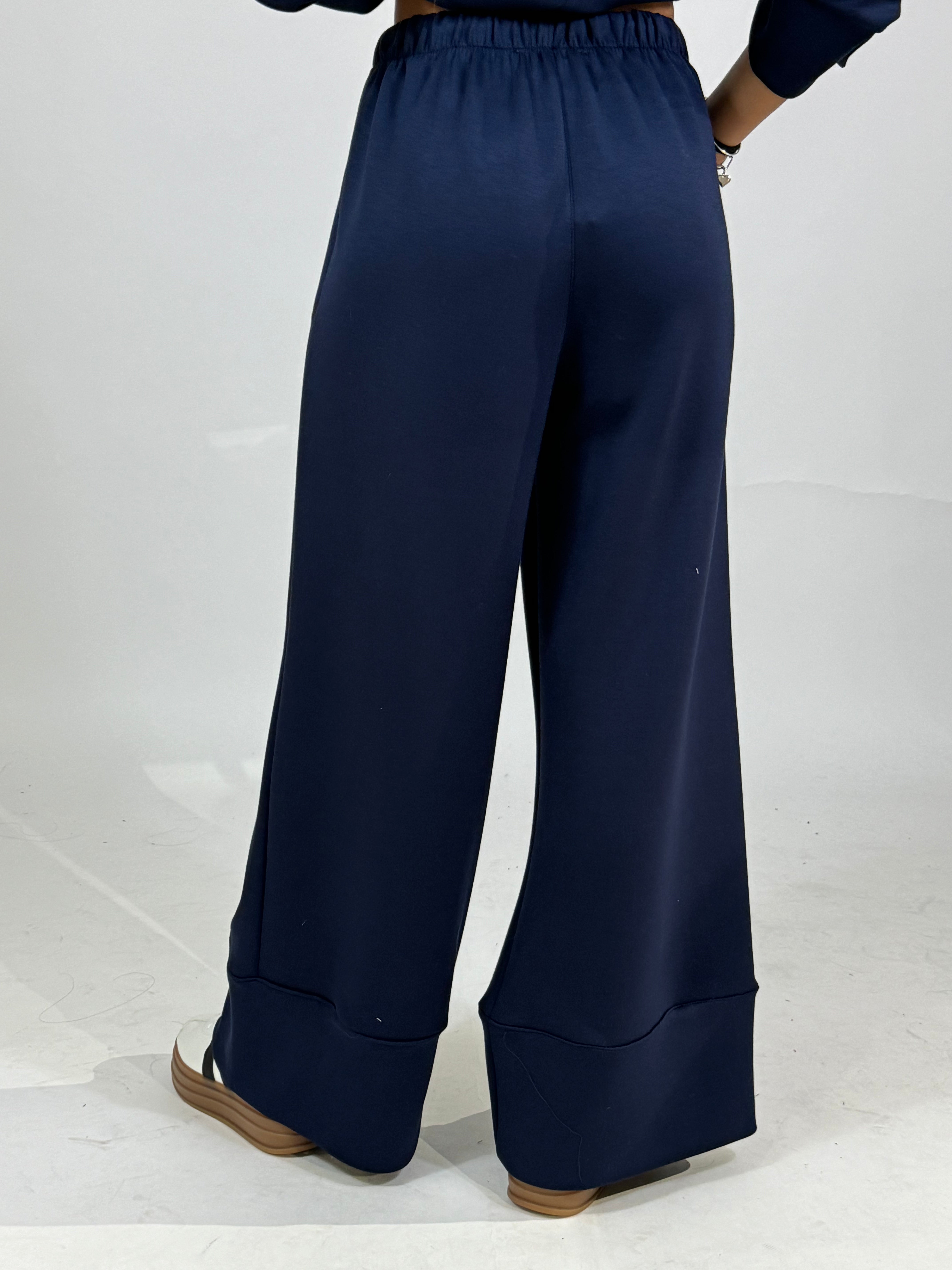 Pantalone con coulisse Victoria ILMH in tessuto tecnico elasticizzato con bordo alto