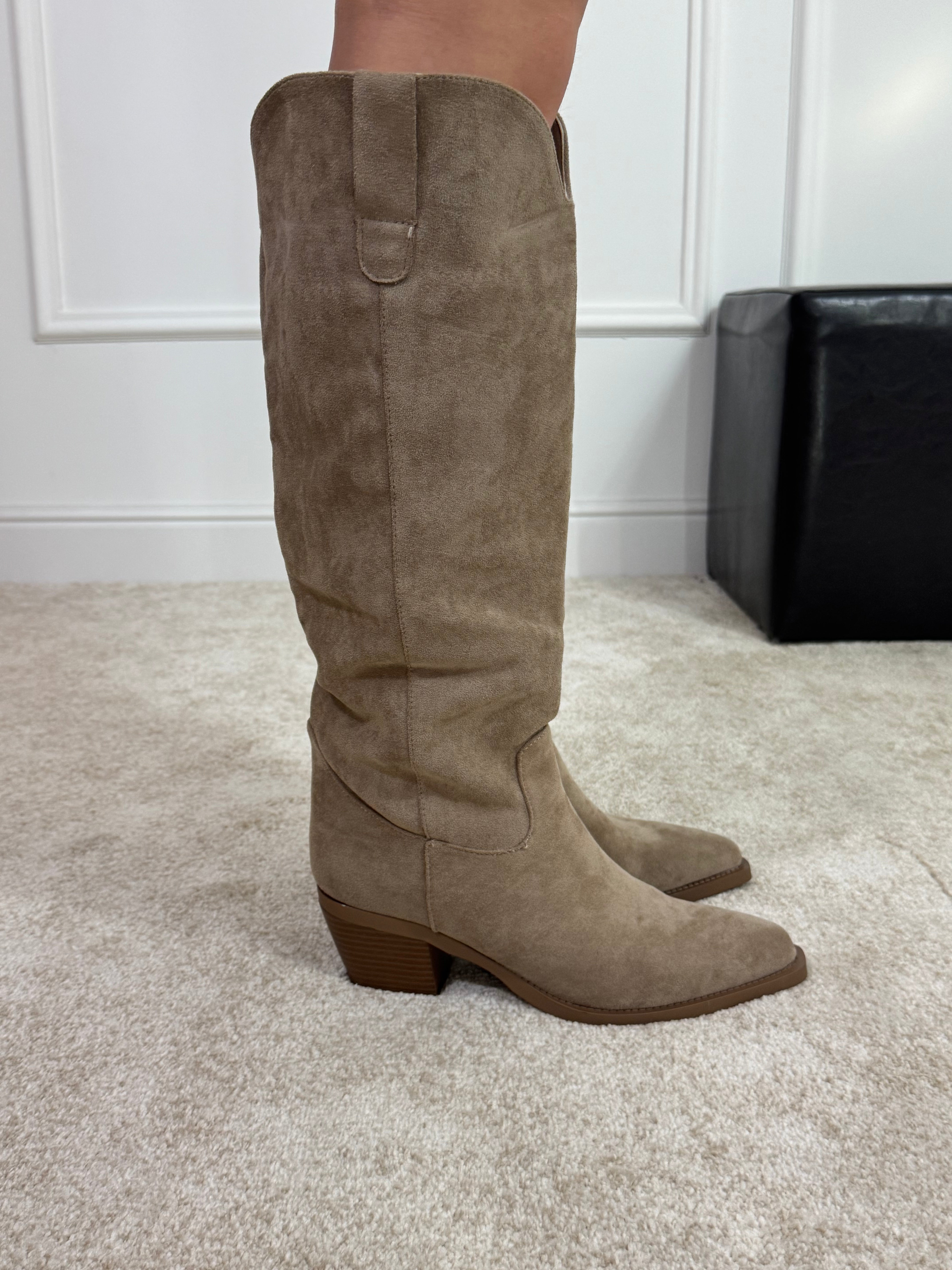 Stivale texano ALTO SCAMOSCIATO SABBIA