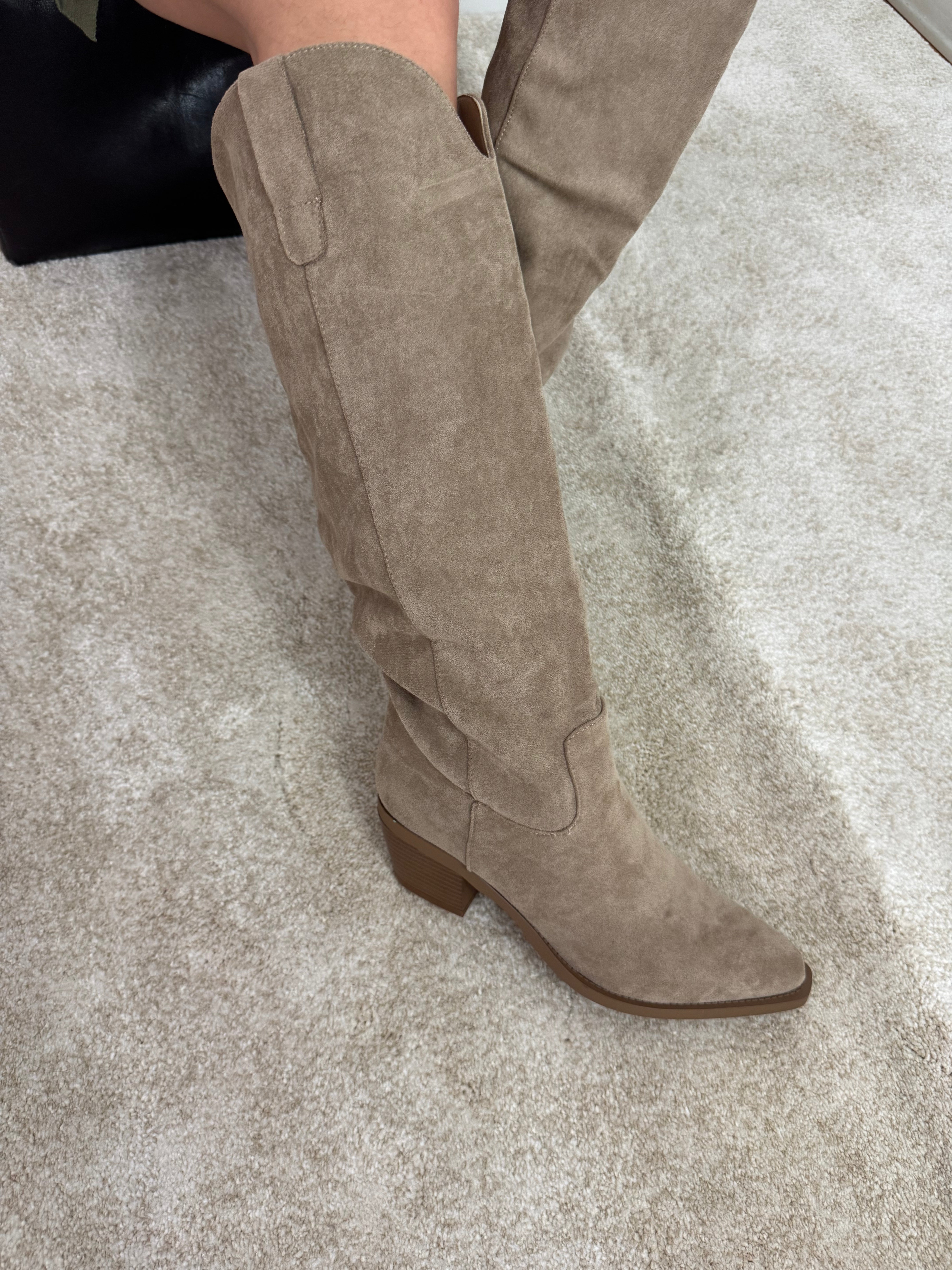 Stivale texano ALTO SCAMOSCIATO SABBIA