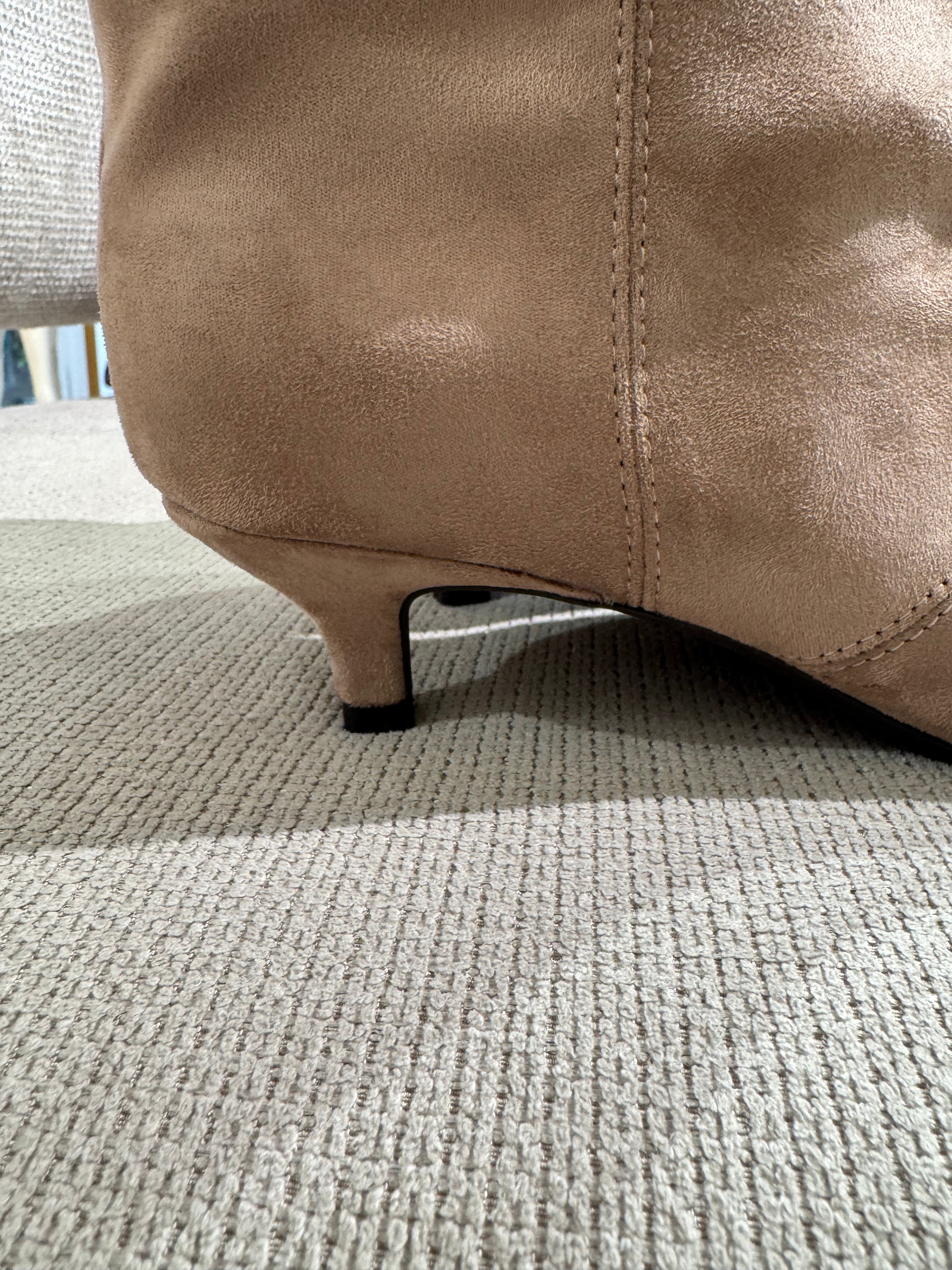 Stivaletto BASSO scamosciato pointy-toe gambale morbido