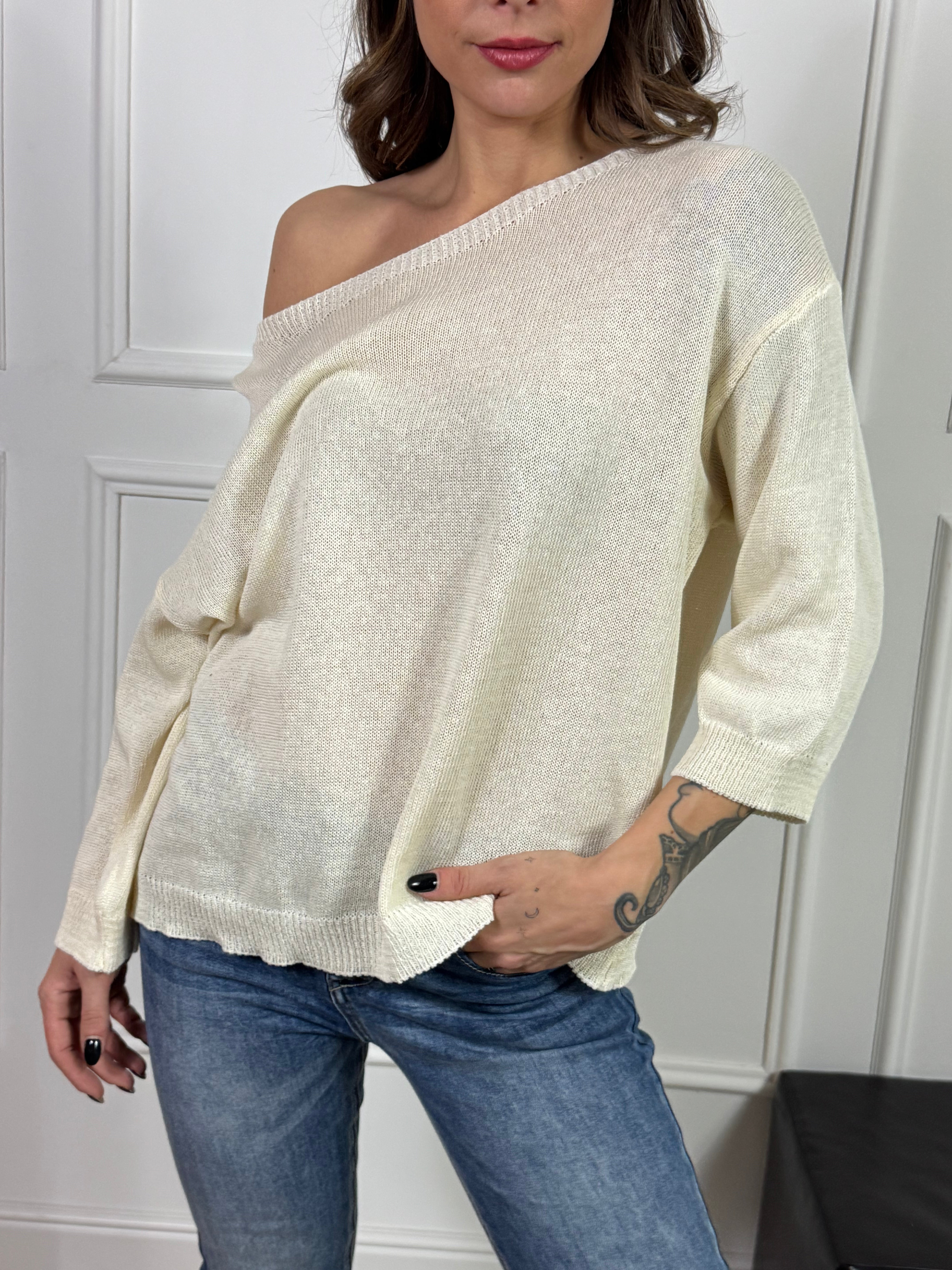 Maglia comoda Victoria ILMH SCOLLO BARCHETTA LISCIA