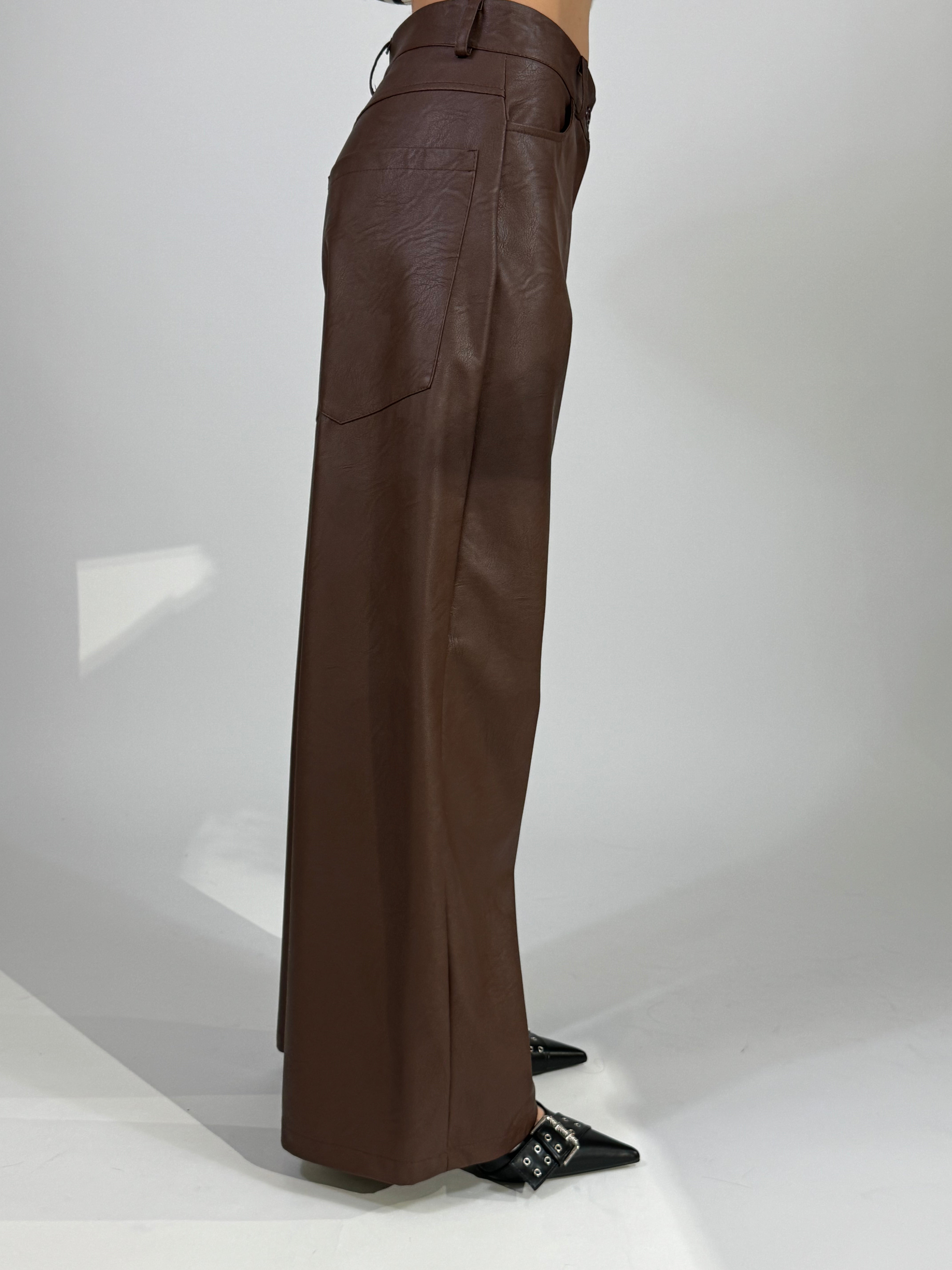 Pantalone a palazzo in ecopelle Tensione In MARRONE