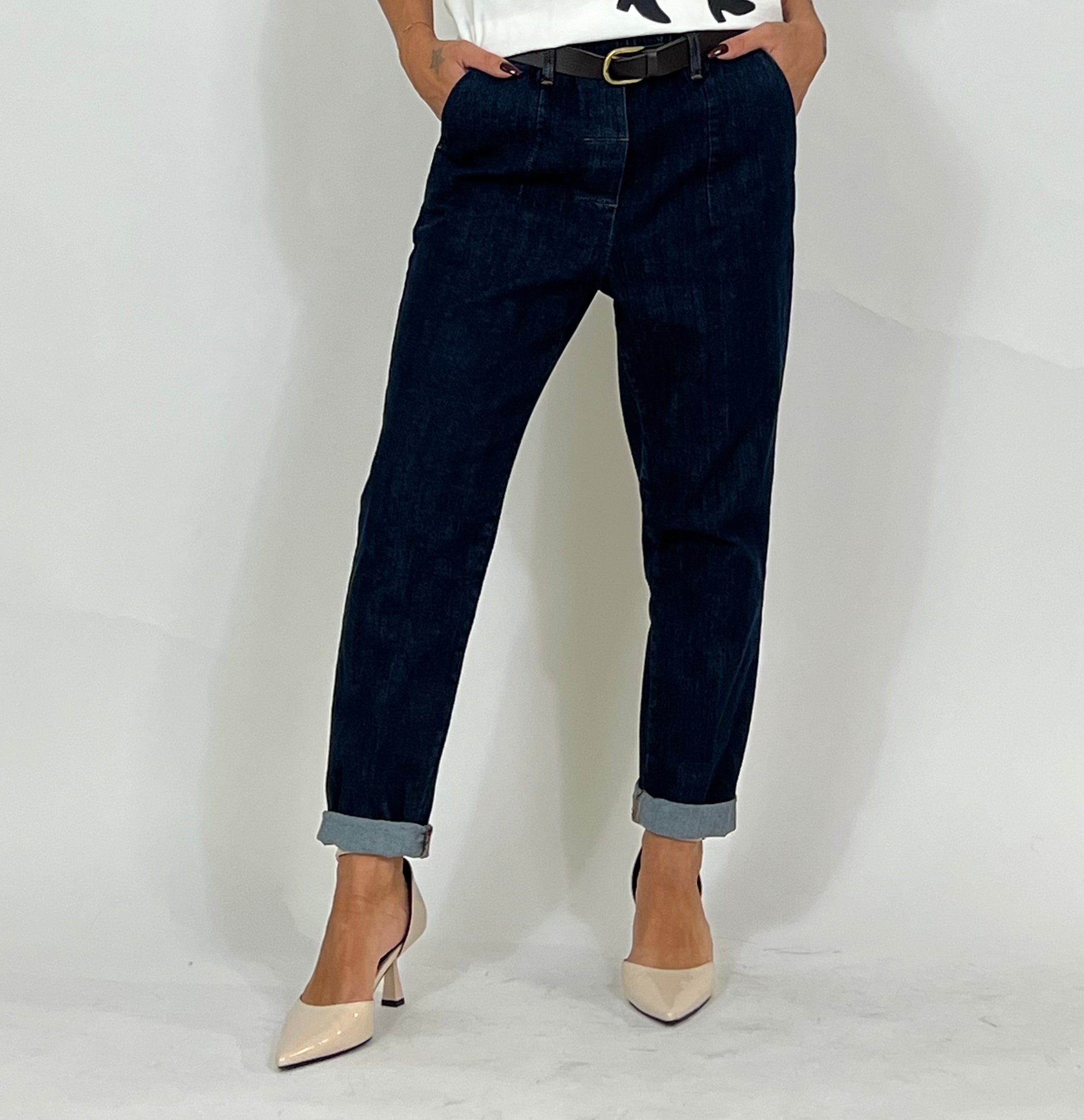 Jeans Susy Mix con elastico in vita e cintura marrone