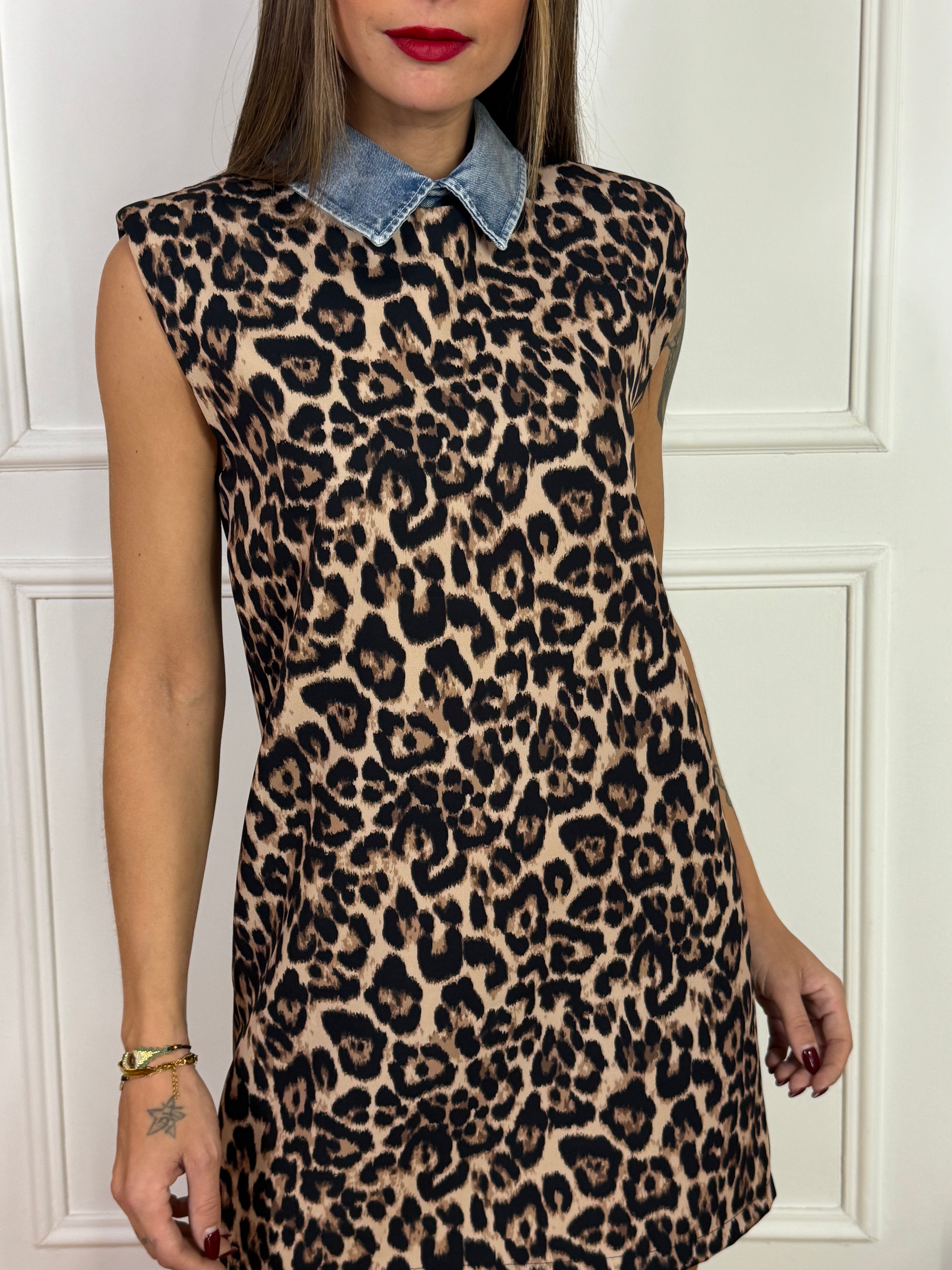 Abito Susy Mix leopardato con colletto in jeans