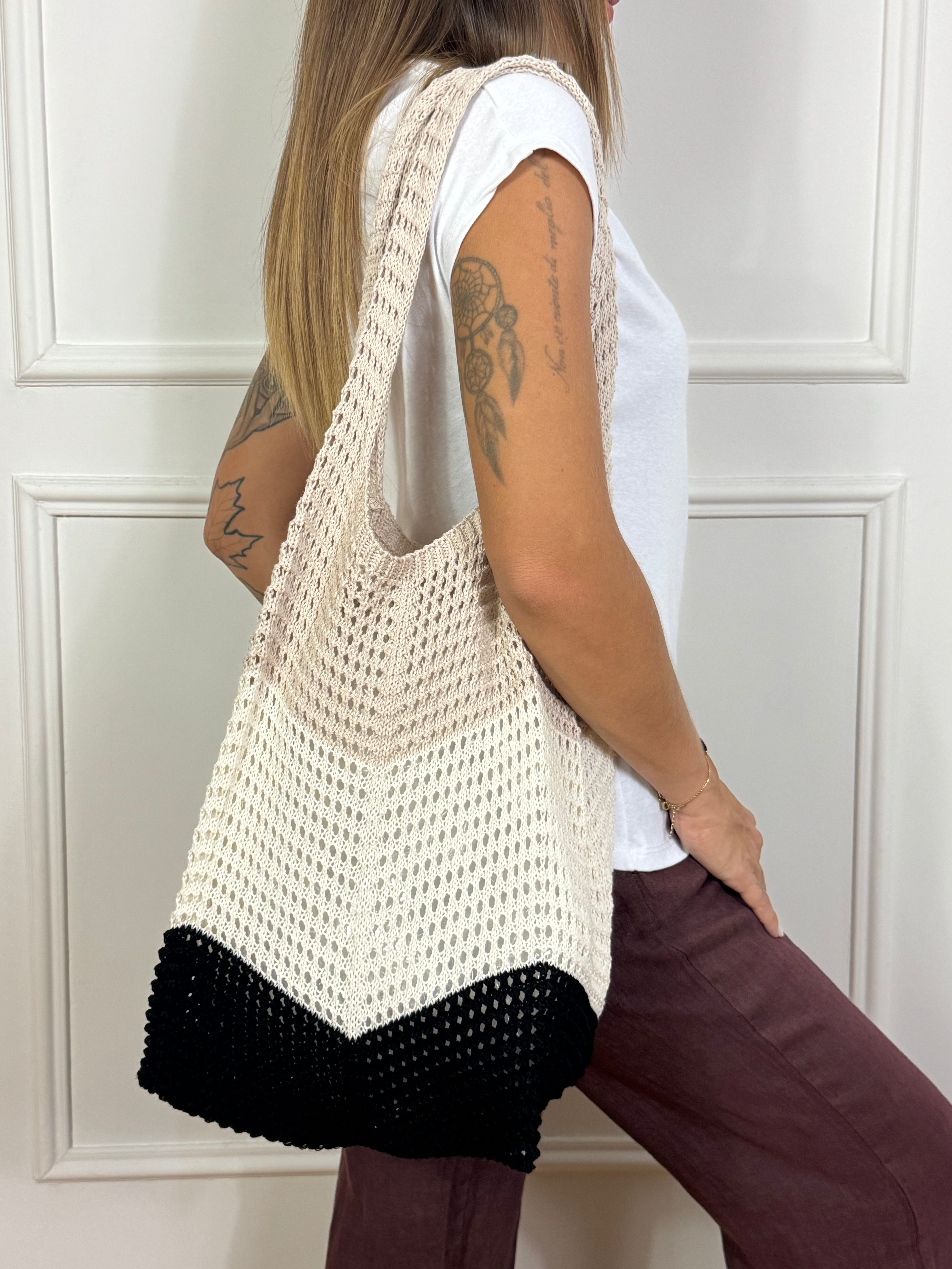 Borsa shopper a cesta base quadrata uncinetto crochet Victoria ILMH righe tre colori